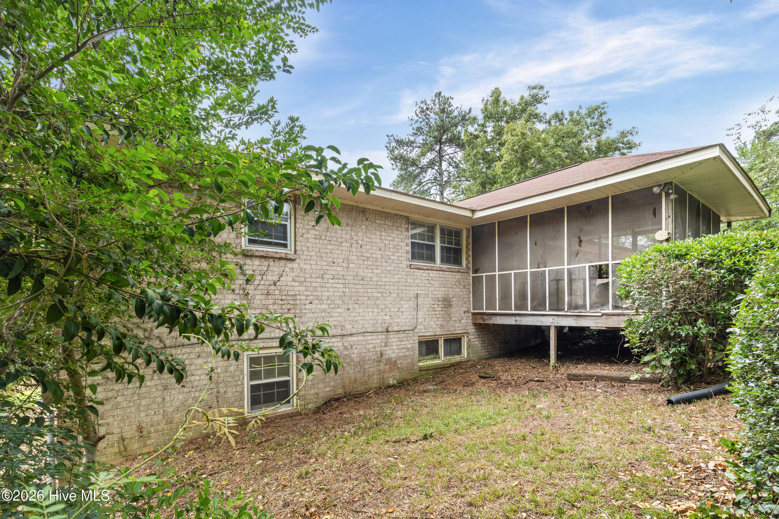 main property photo 29