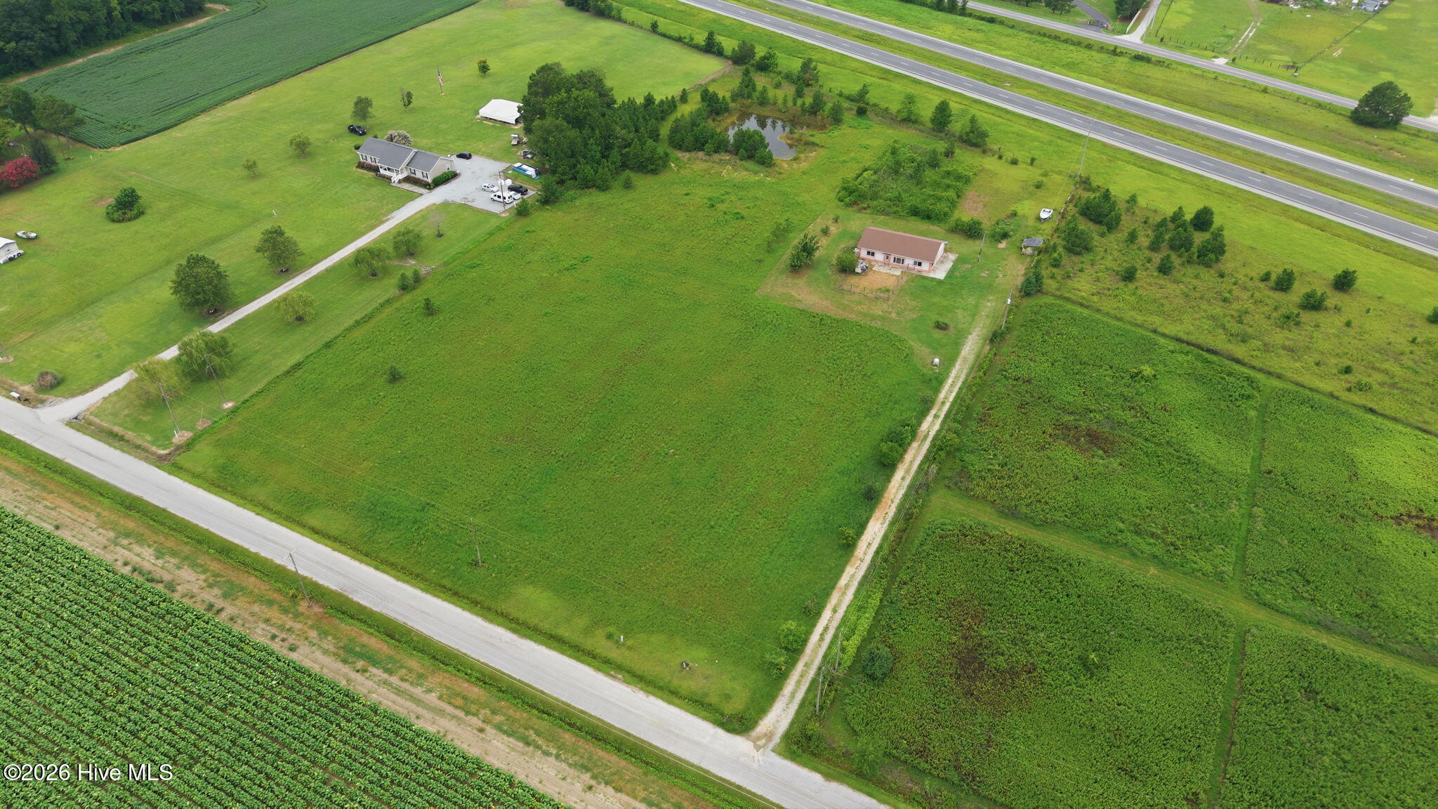 main property photo 11