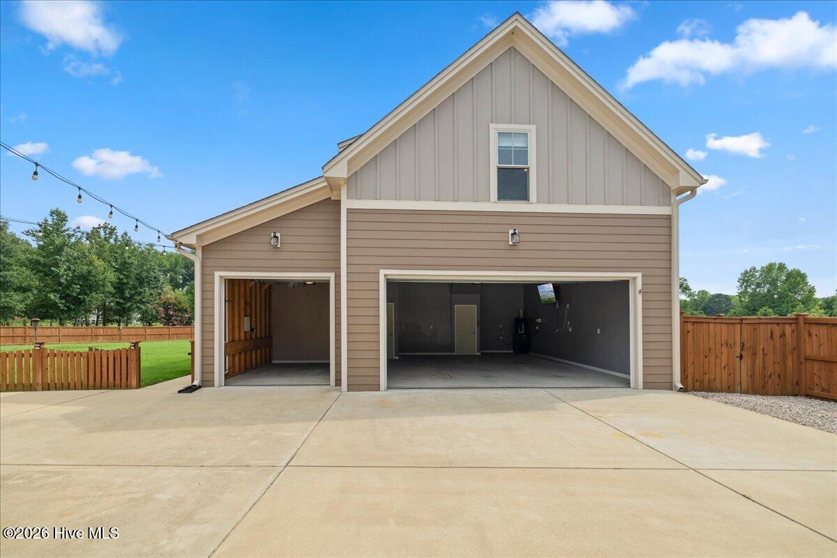 main property photo 68