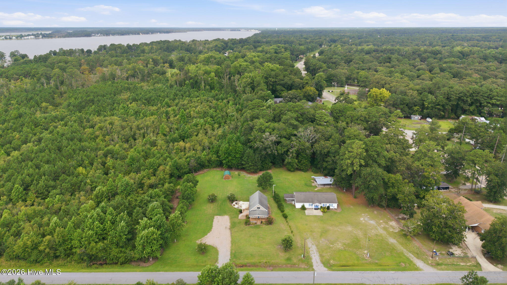 main property photo 18