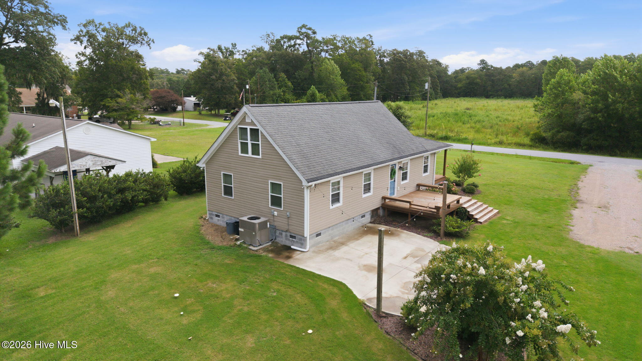 main property photo 8