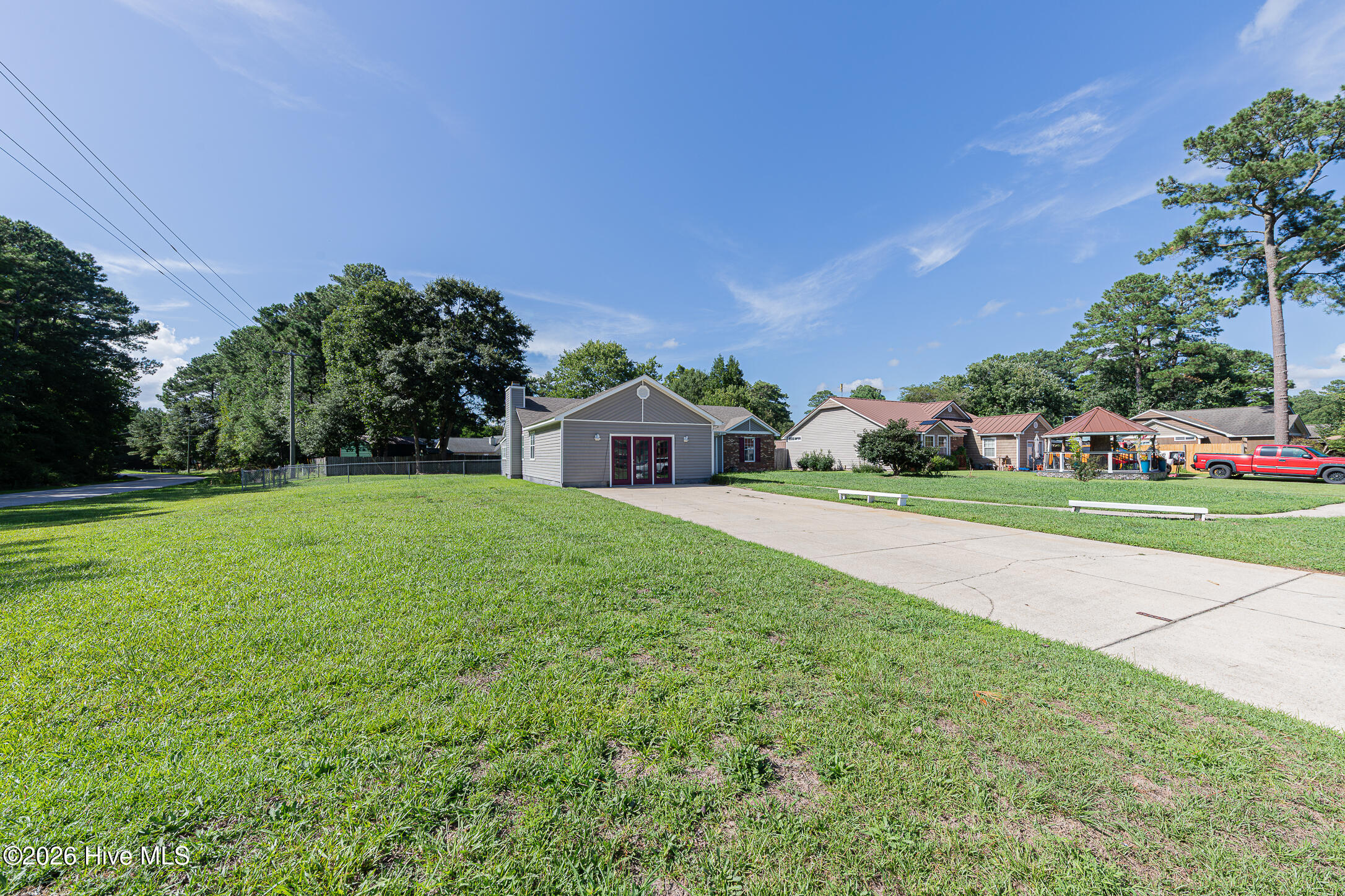 main property photo 3