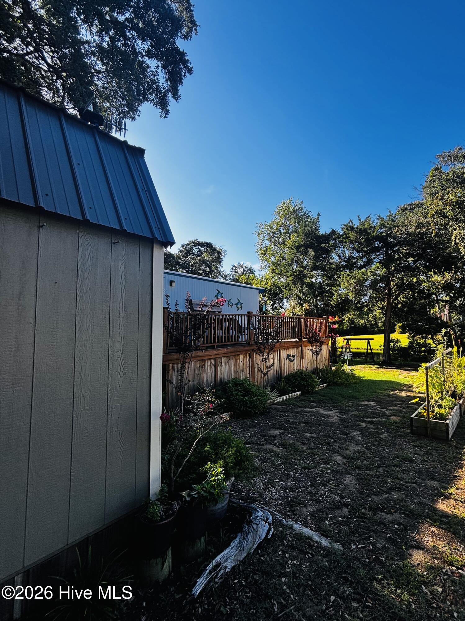 main property photo 20