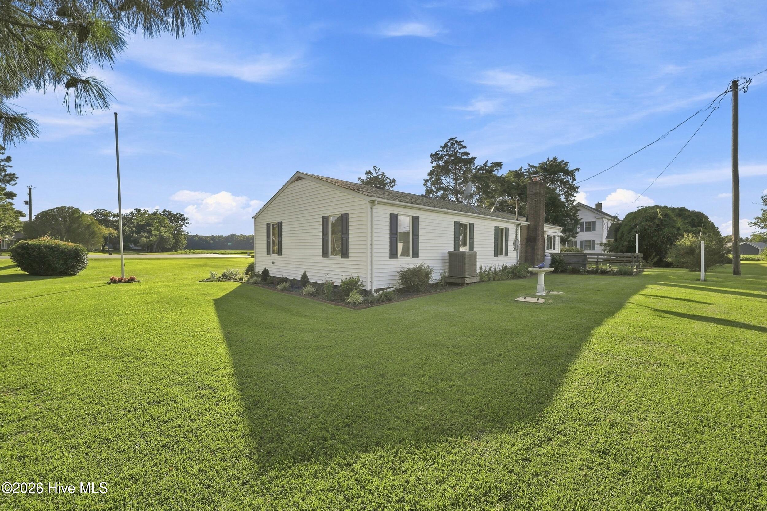 main property photo 27