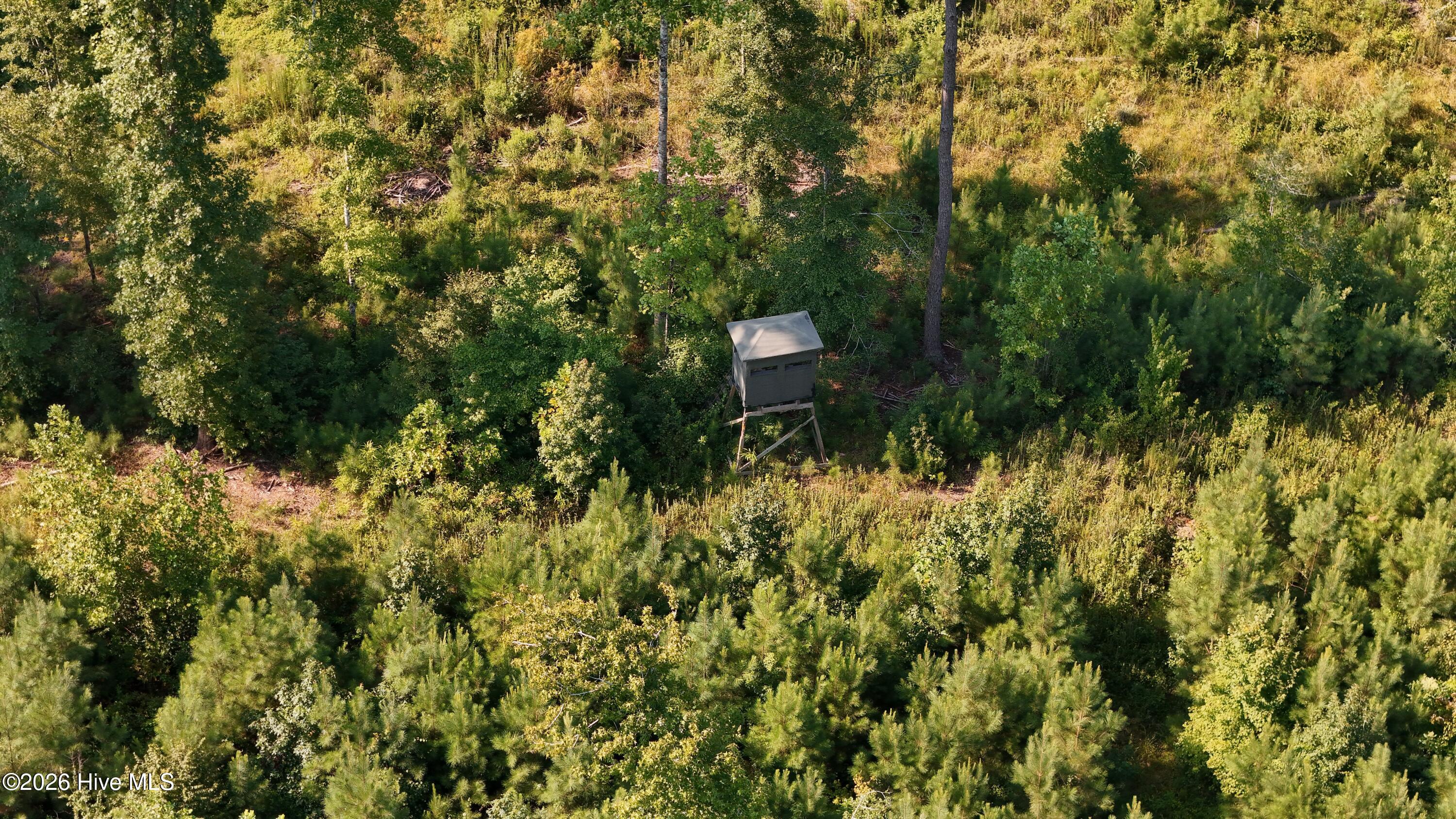 main property photo 40