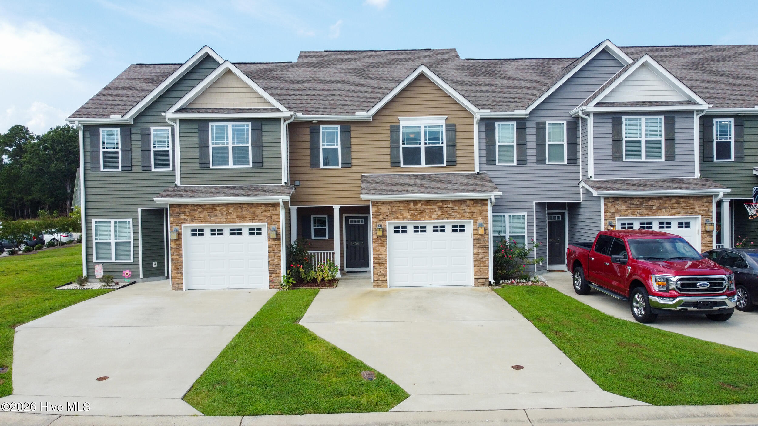 main property photo 23