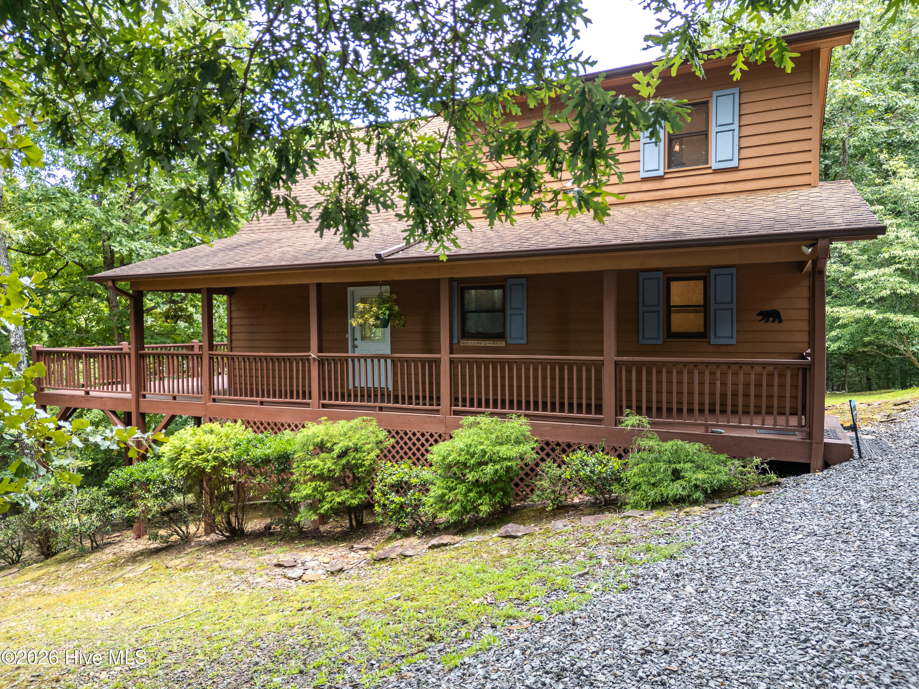 main property photo 28