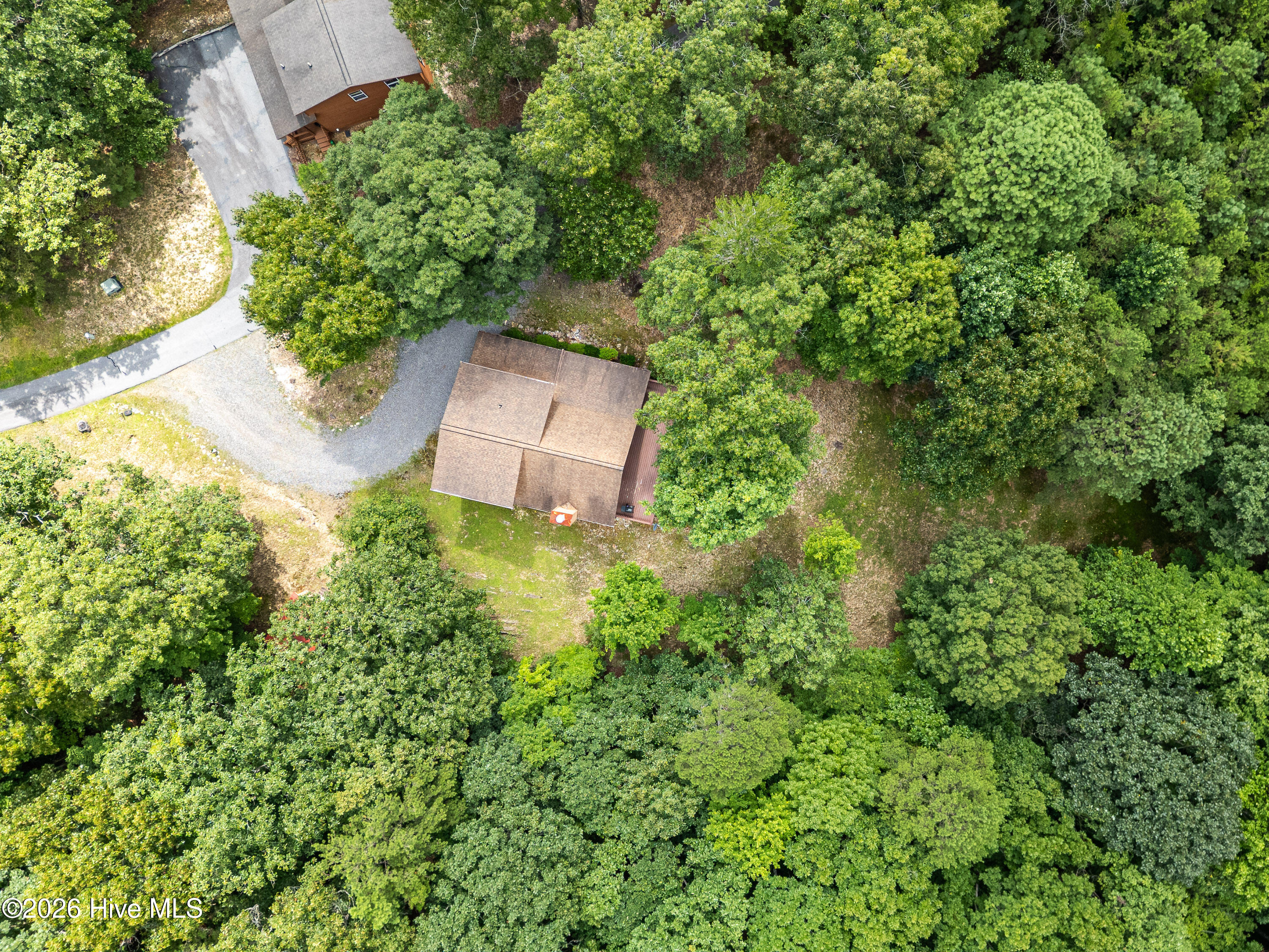 main property photo 40