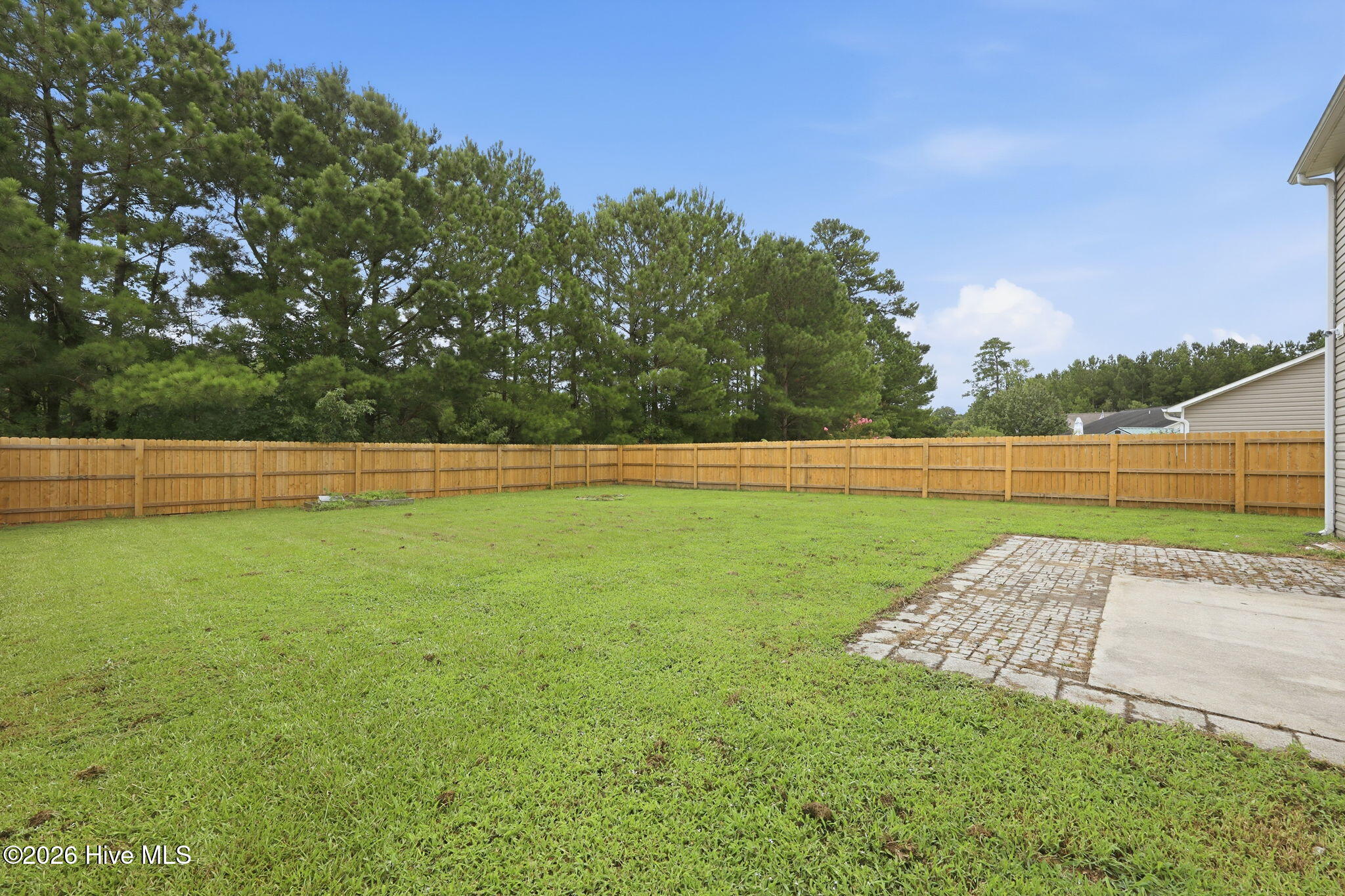main property photo 26