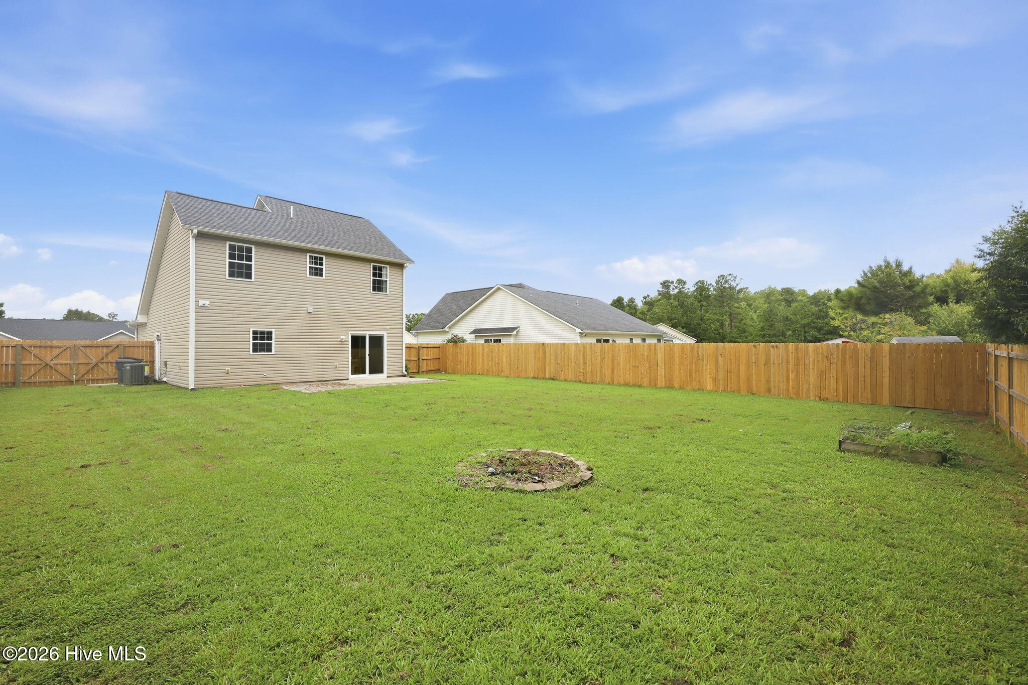 main property photo 27