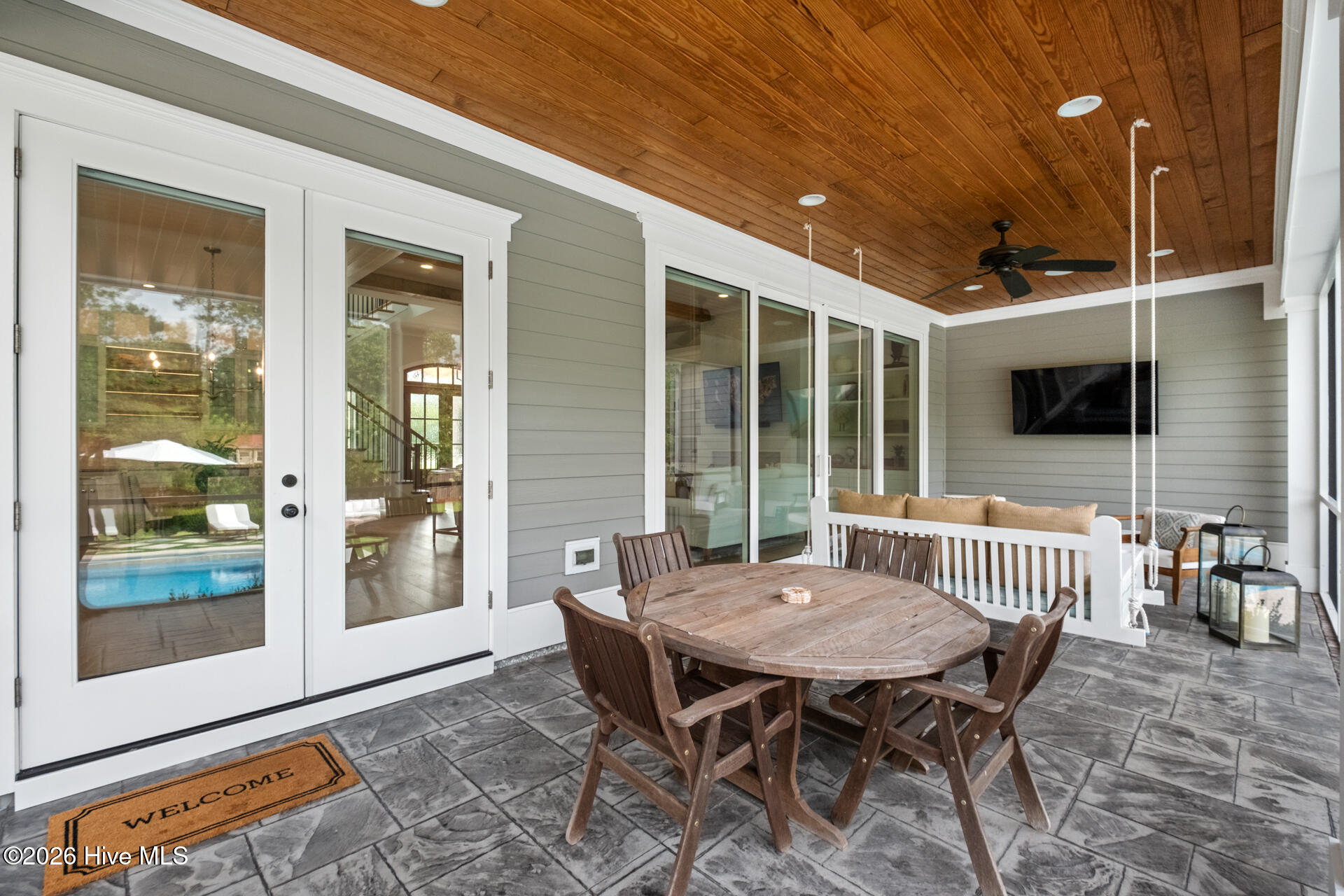 main property photo 59