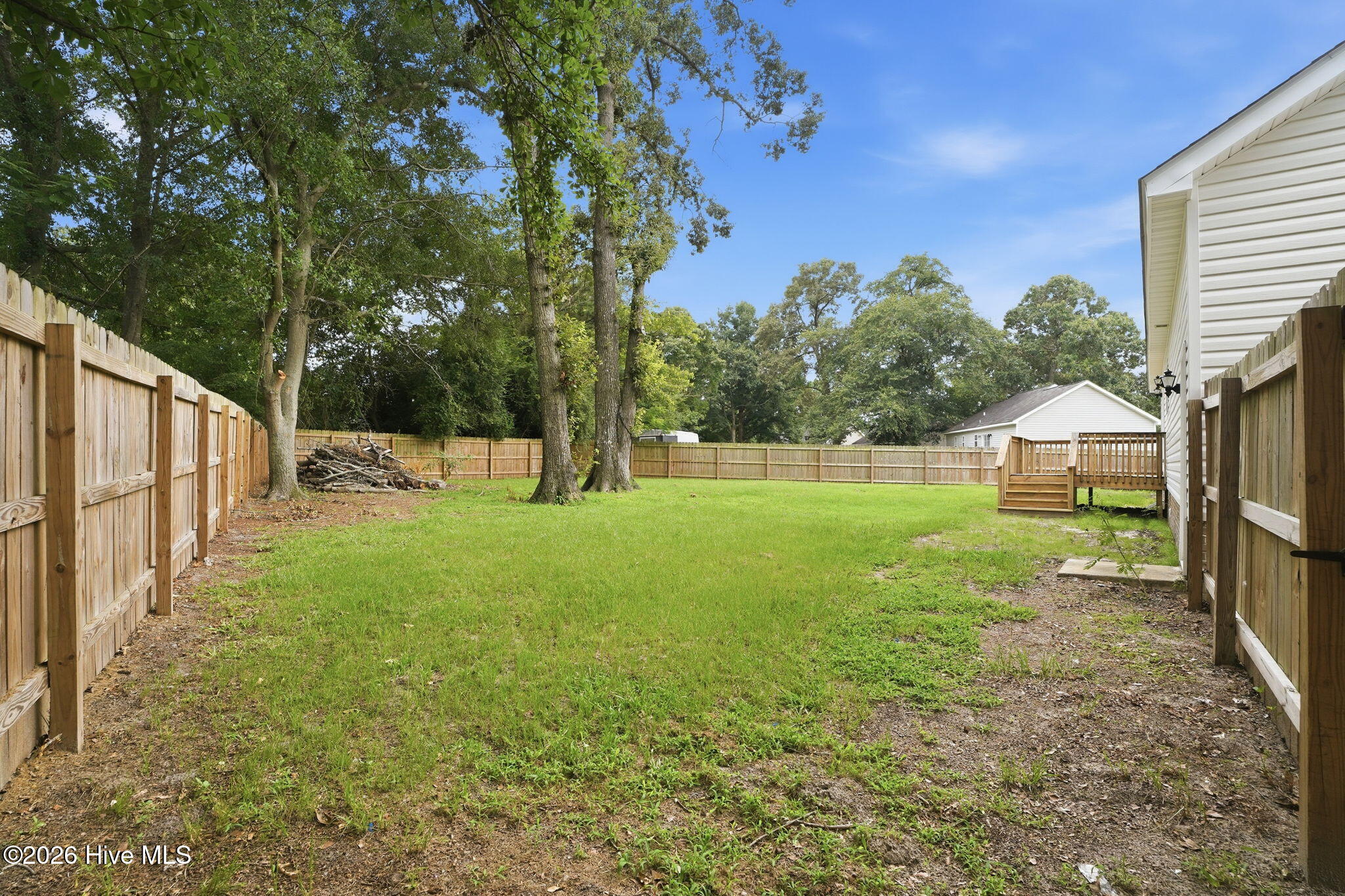 main property photo 24
