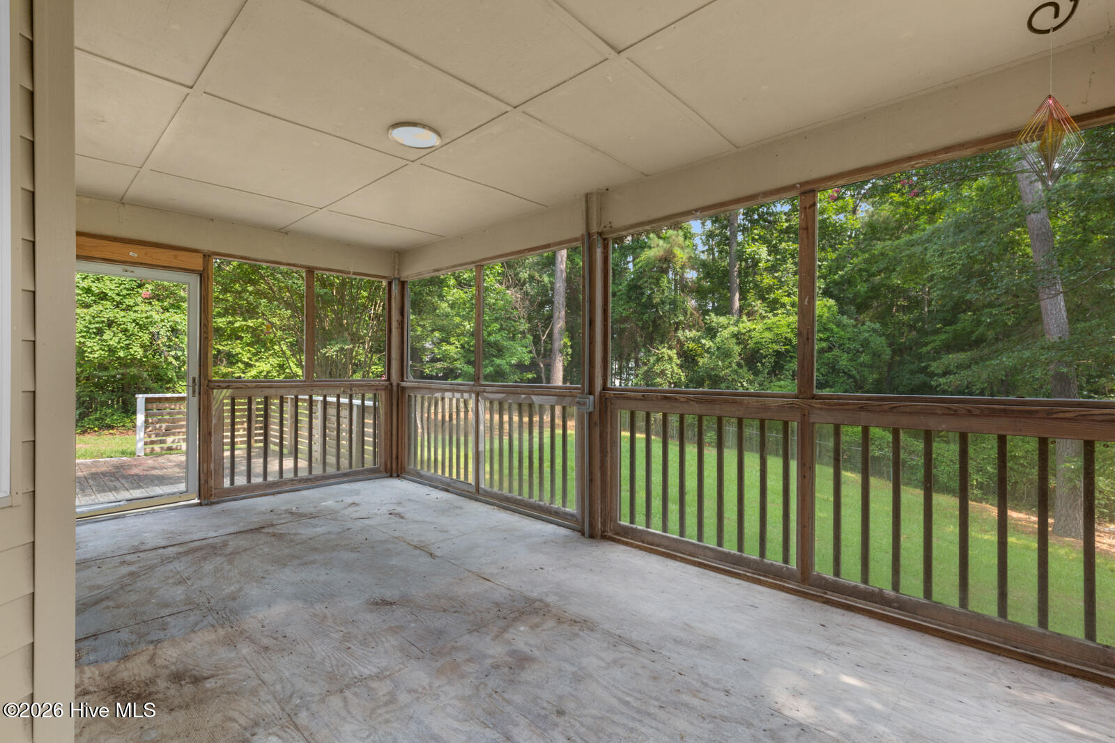 main property photo 34