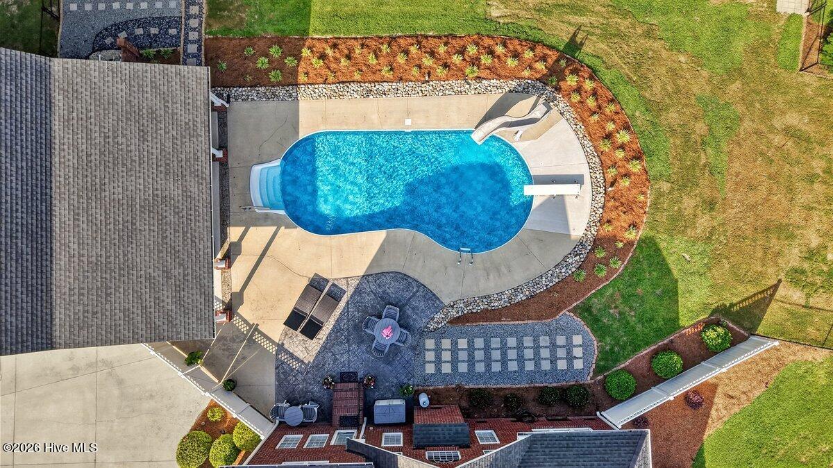 main property photo 77