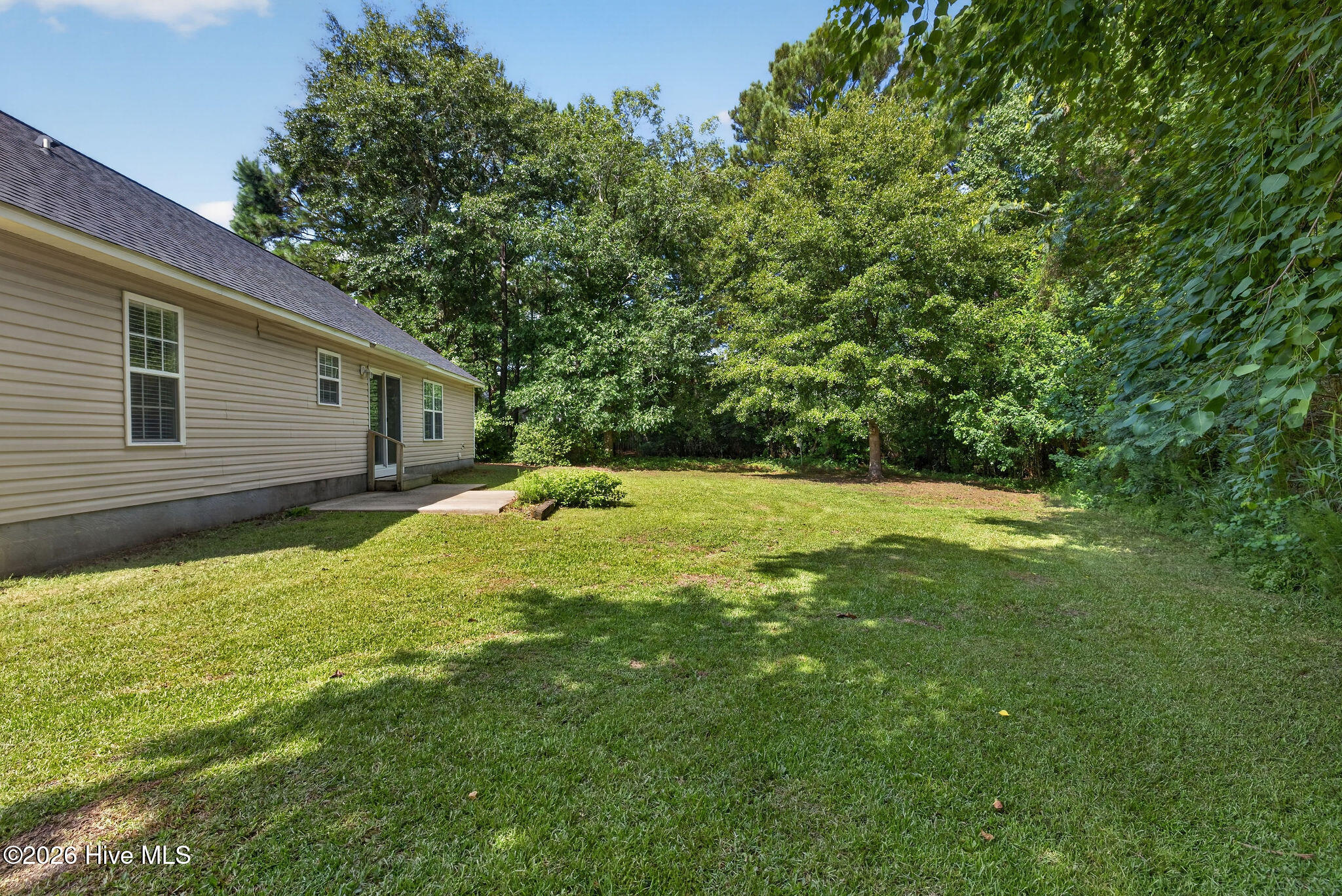 main property photo 11