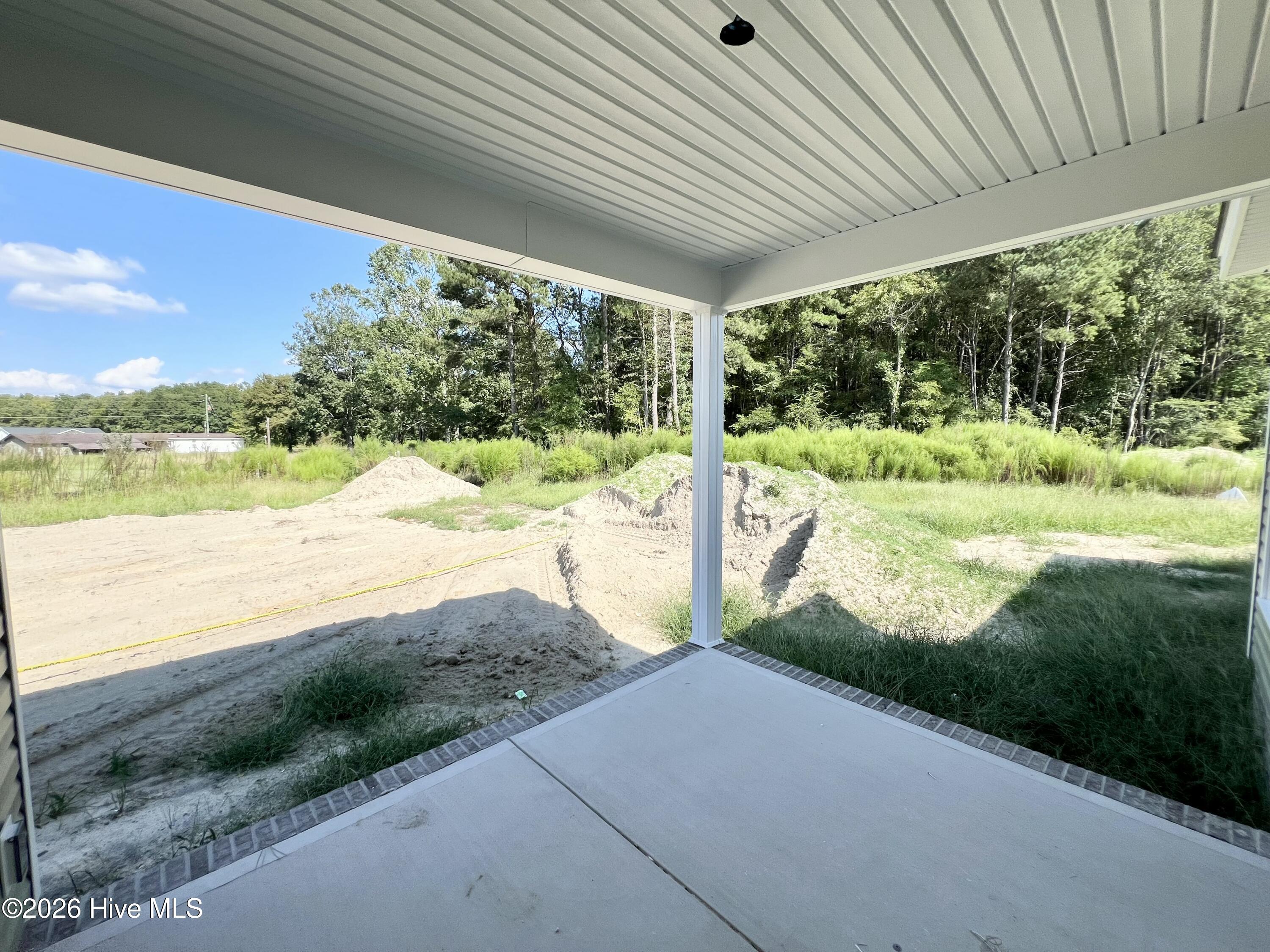 main property photo 17