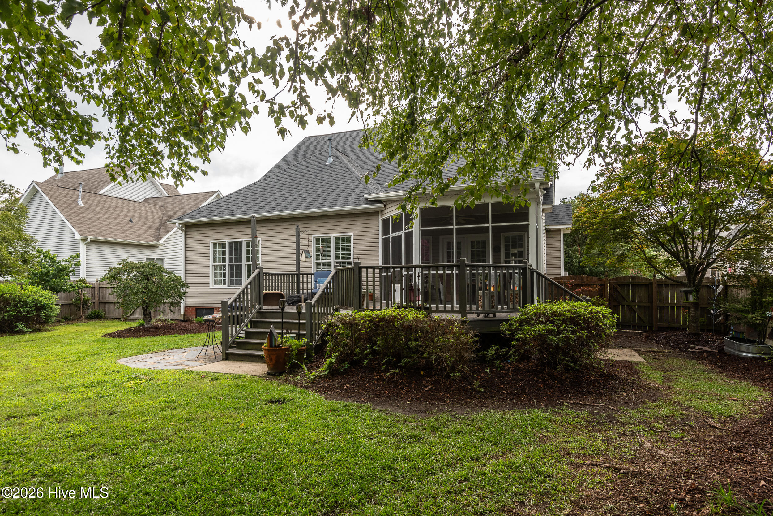 main property photo 70