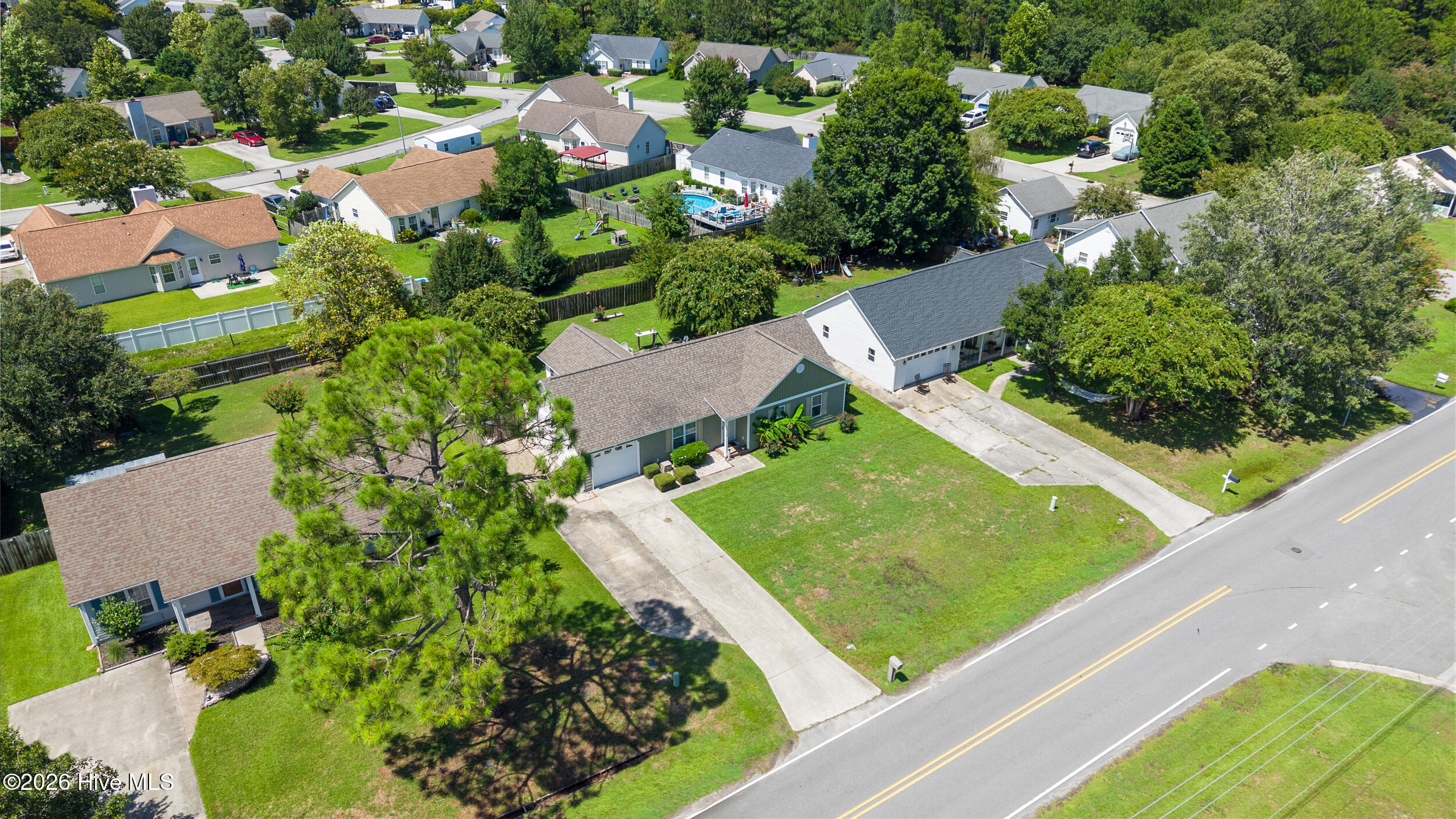 main property photo 39