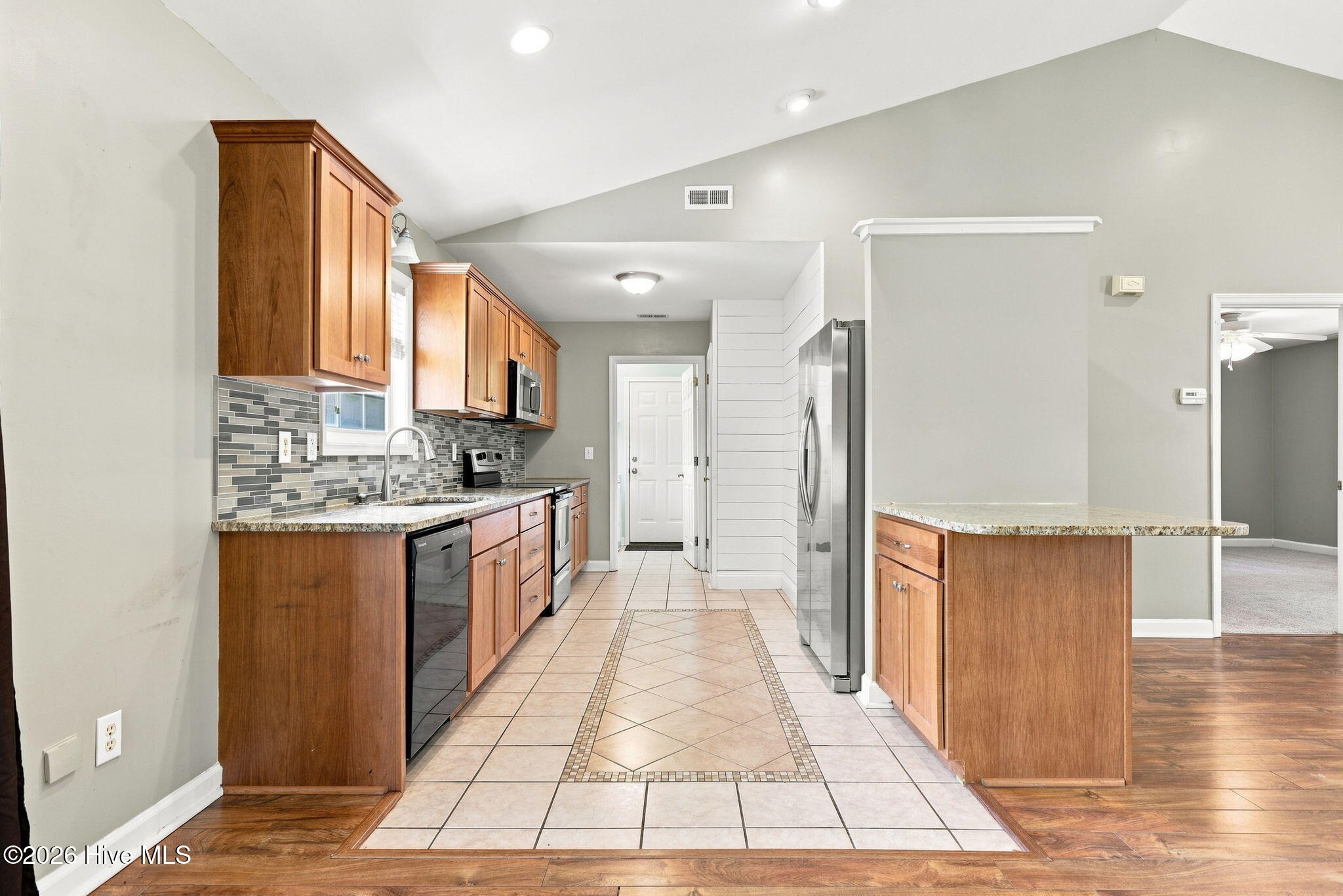 property viewer photo 10
