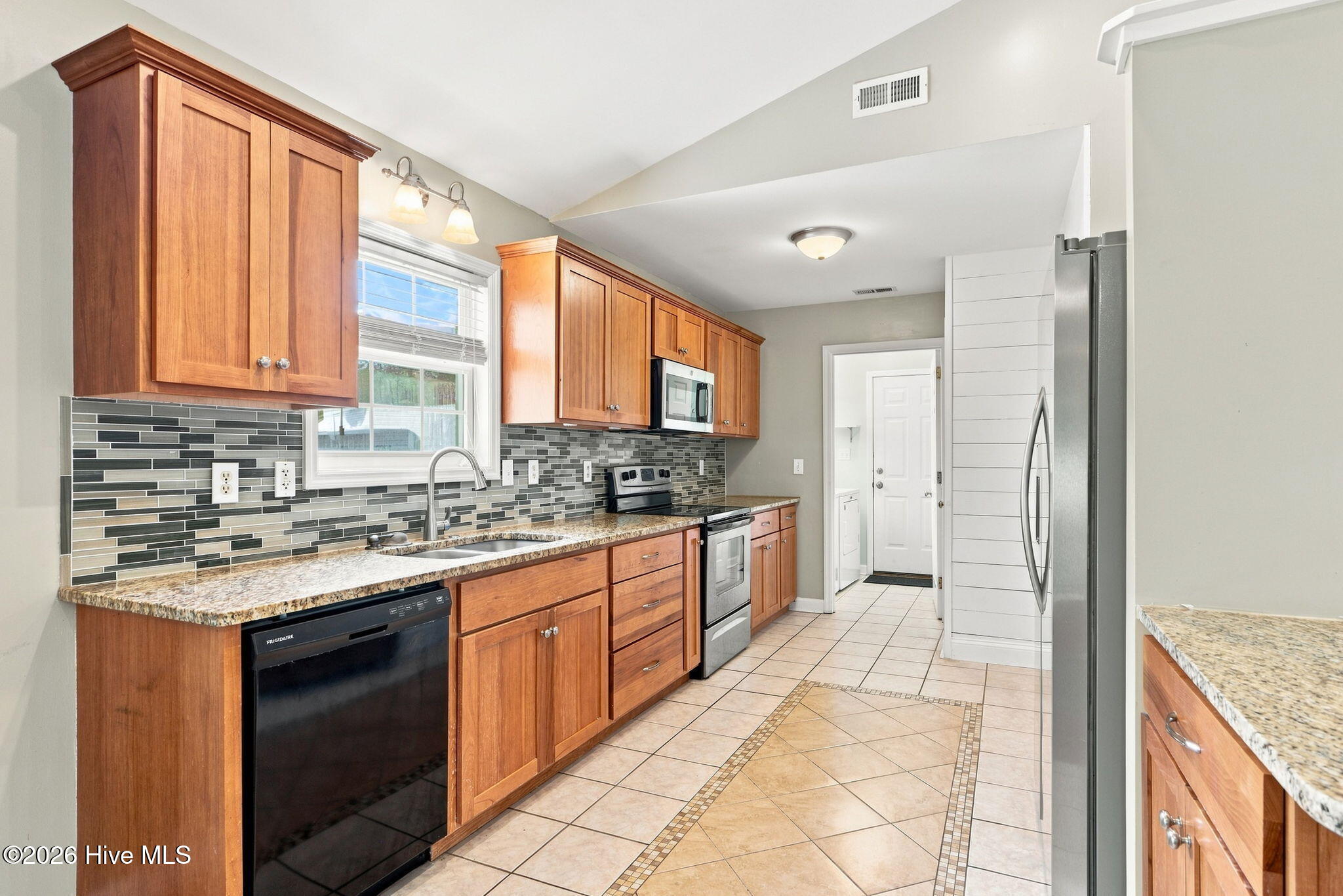 property viewer photo 14