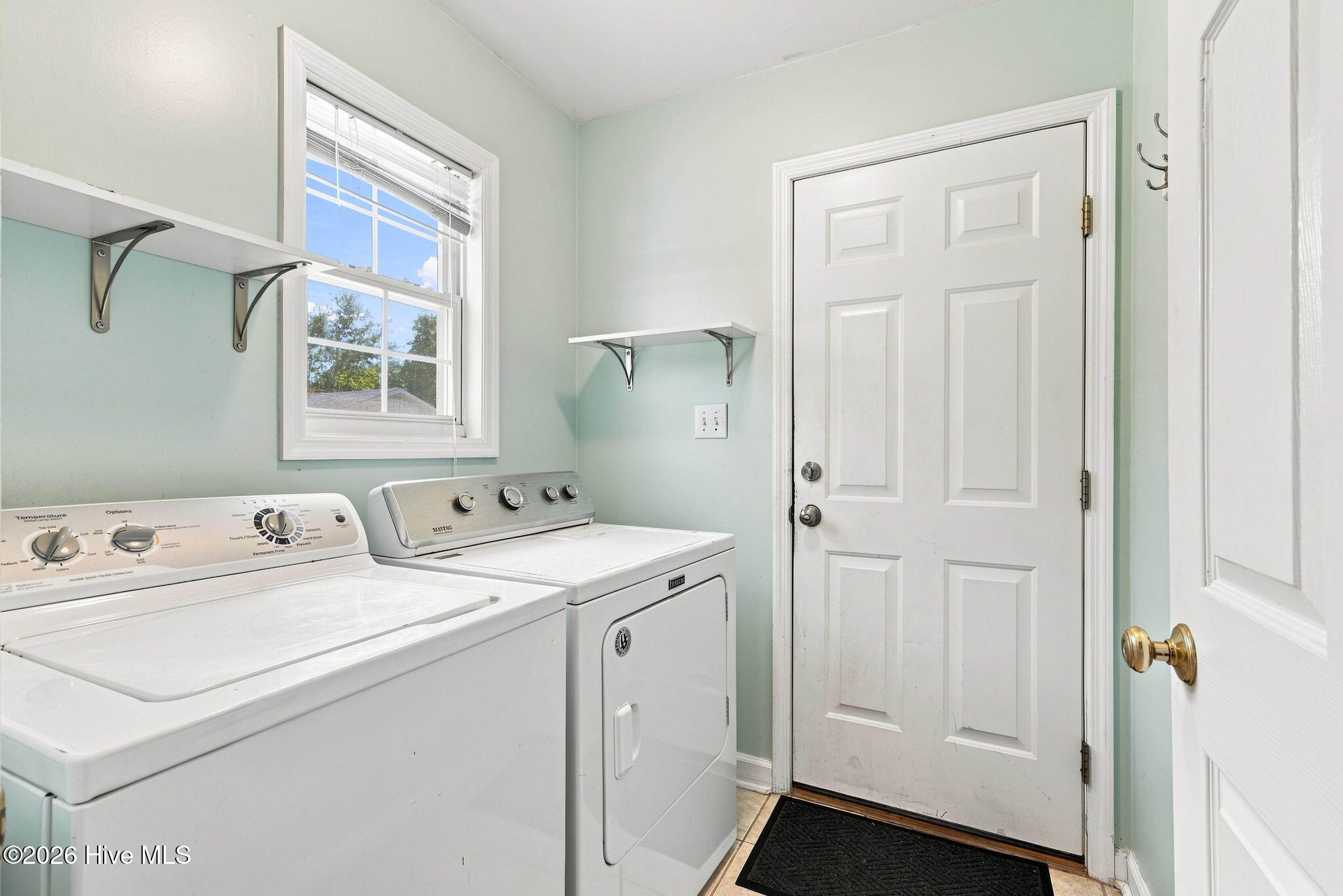 property viewer photo 15