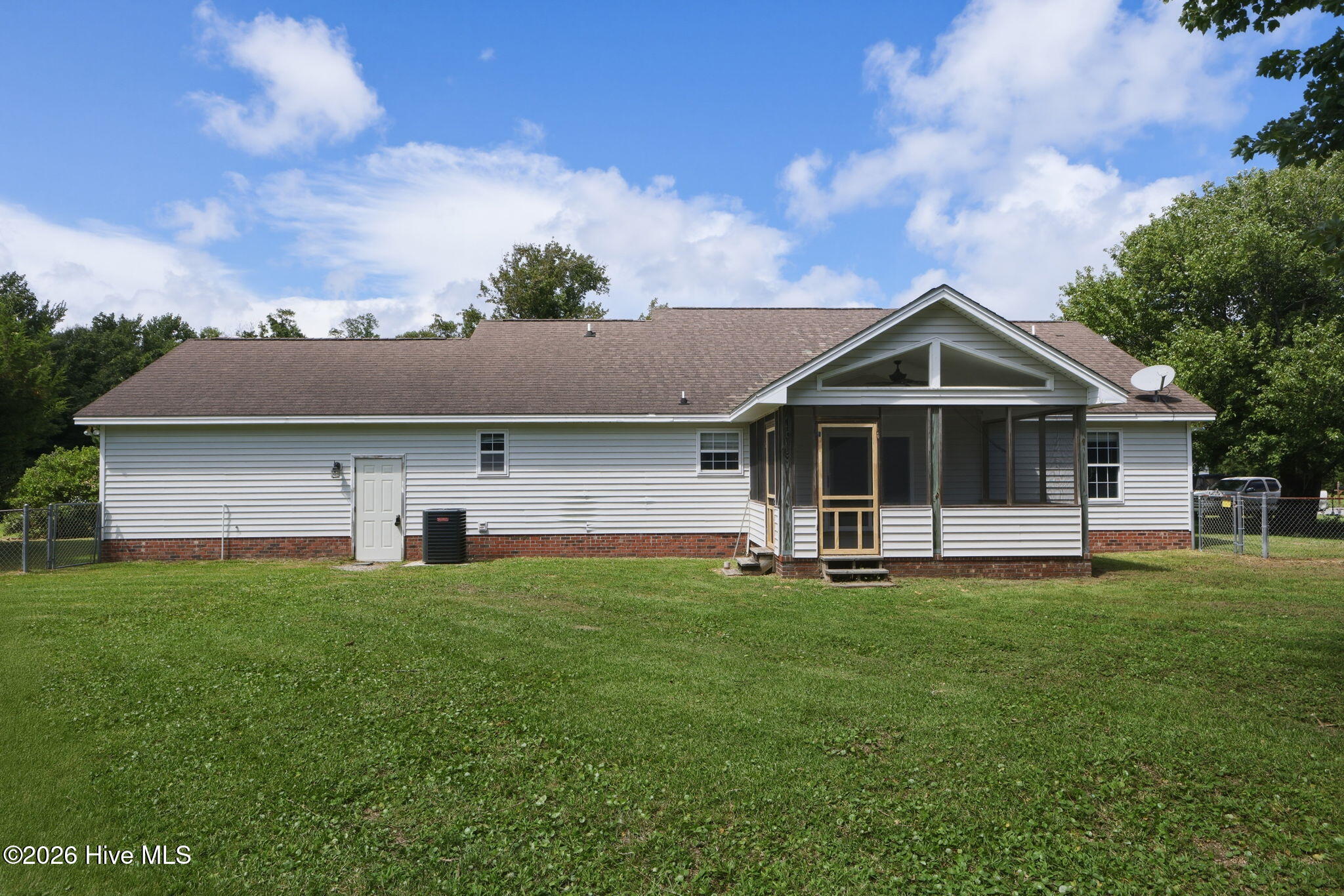 property viewer photo 2