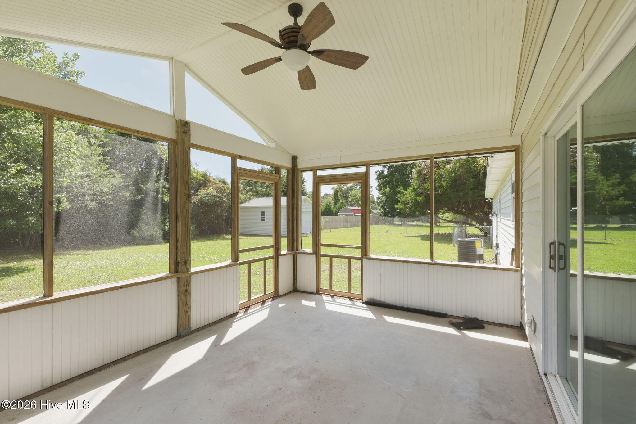 property viewer photo 28