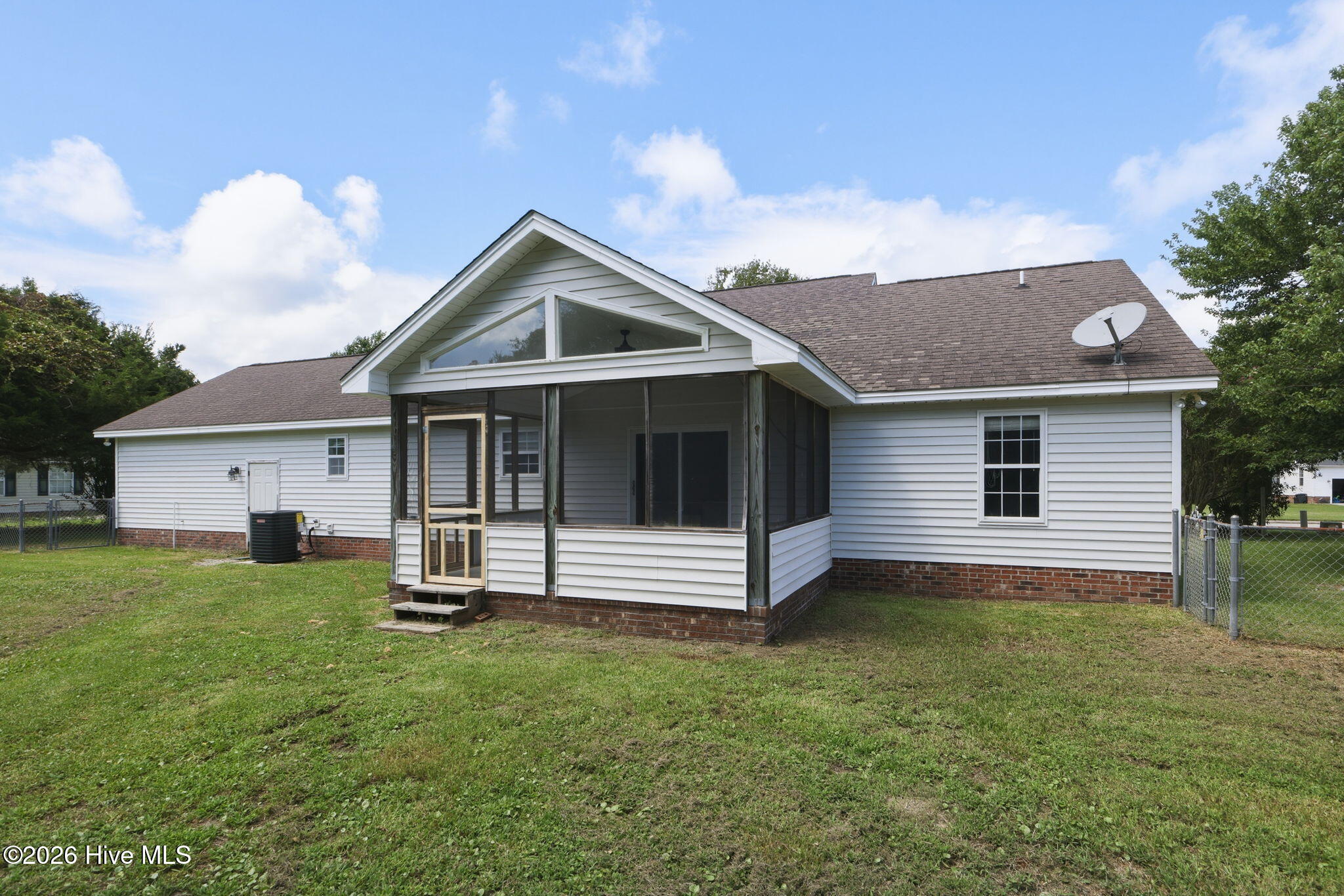 property viewer photo 30