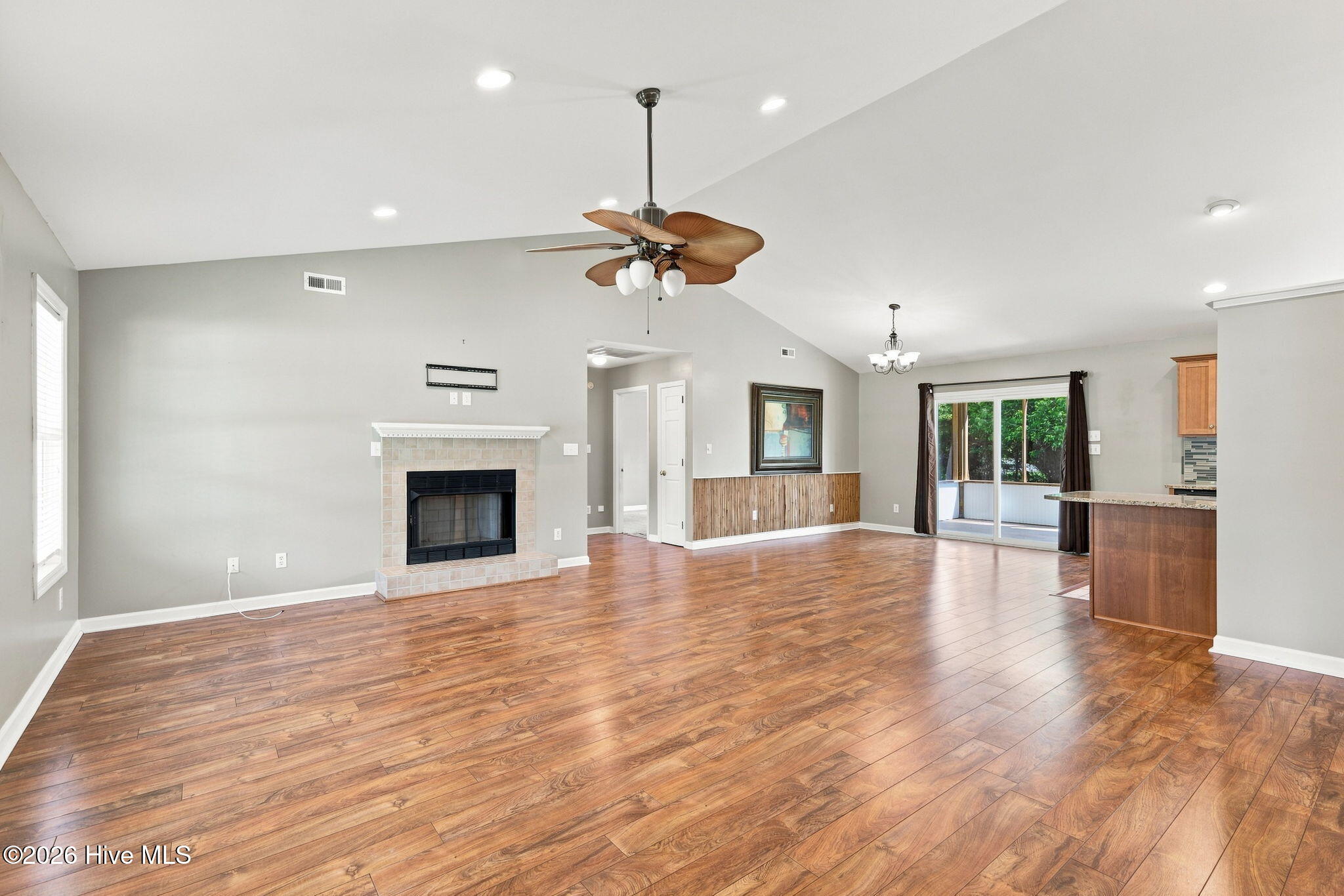 property viewer photo 4