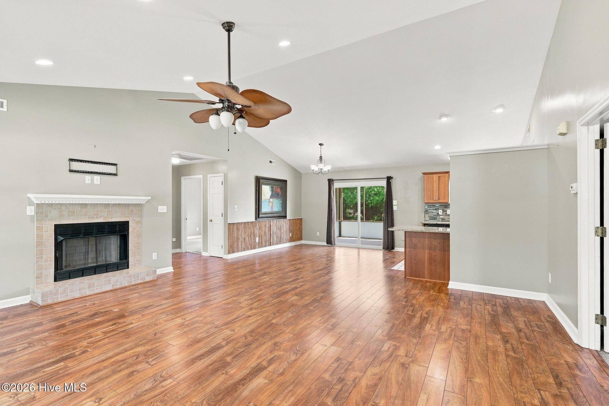 property viewer photo 5