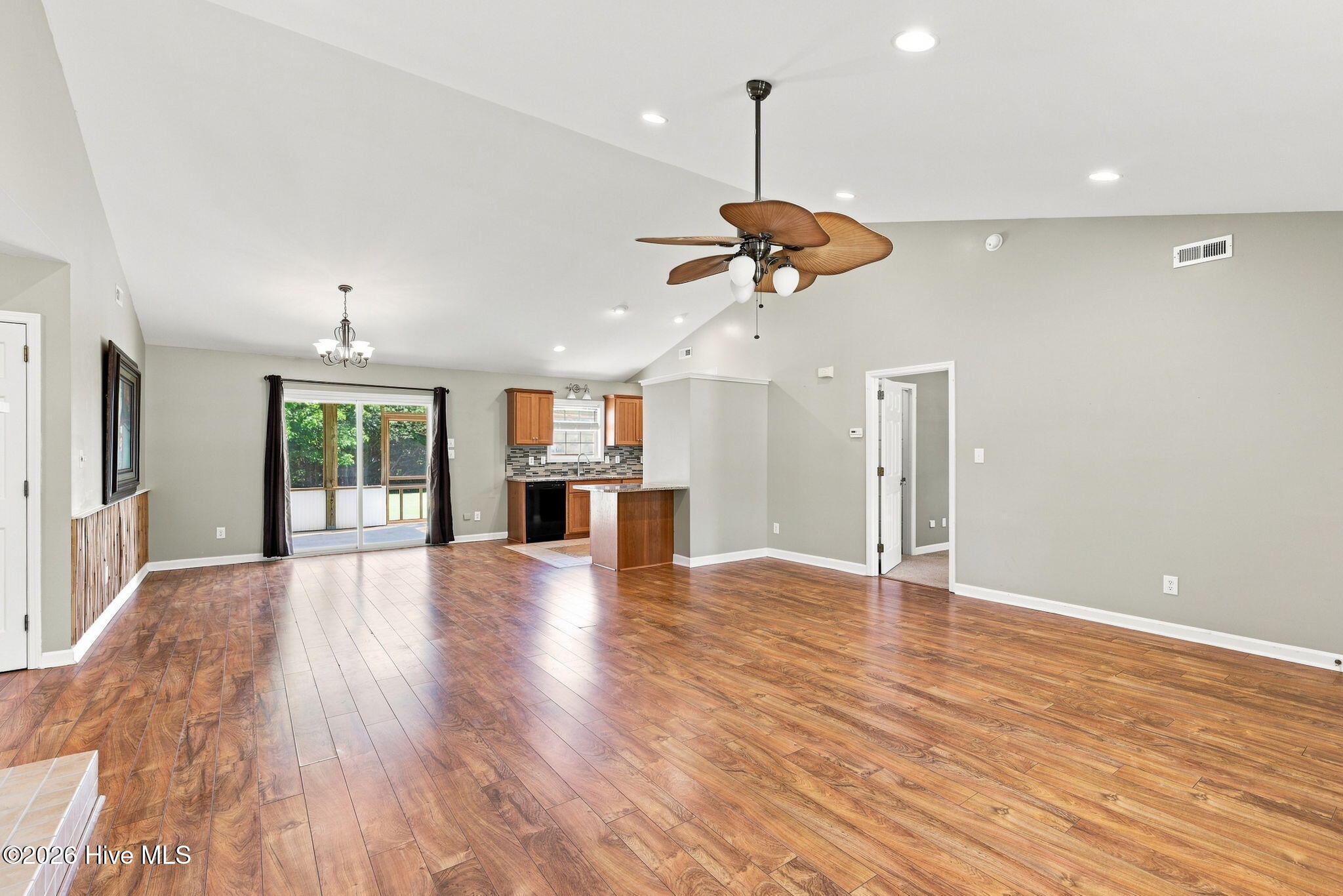 property viewer photo 6