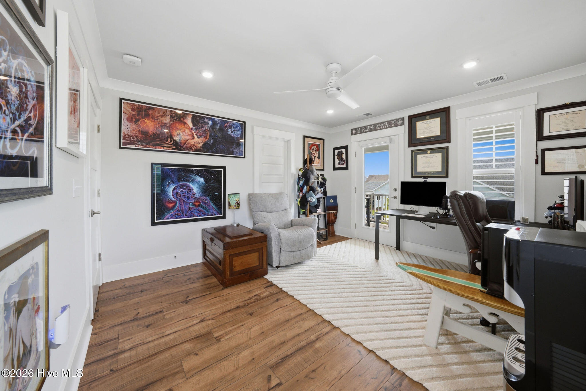 main property photo 50