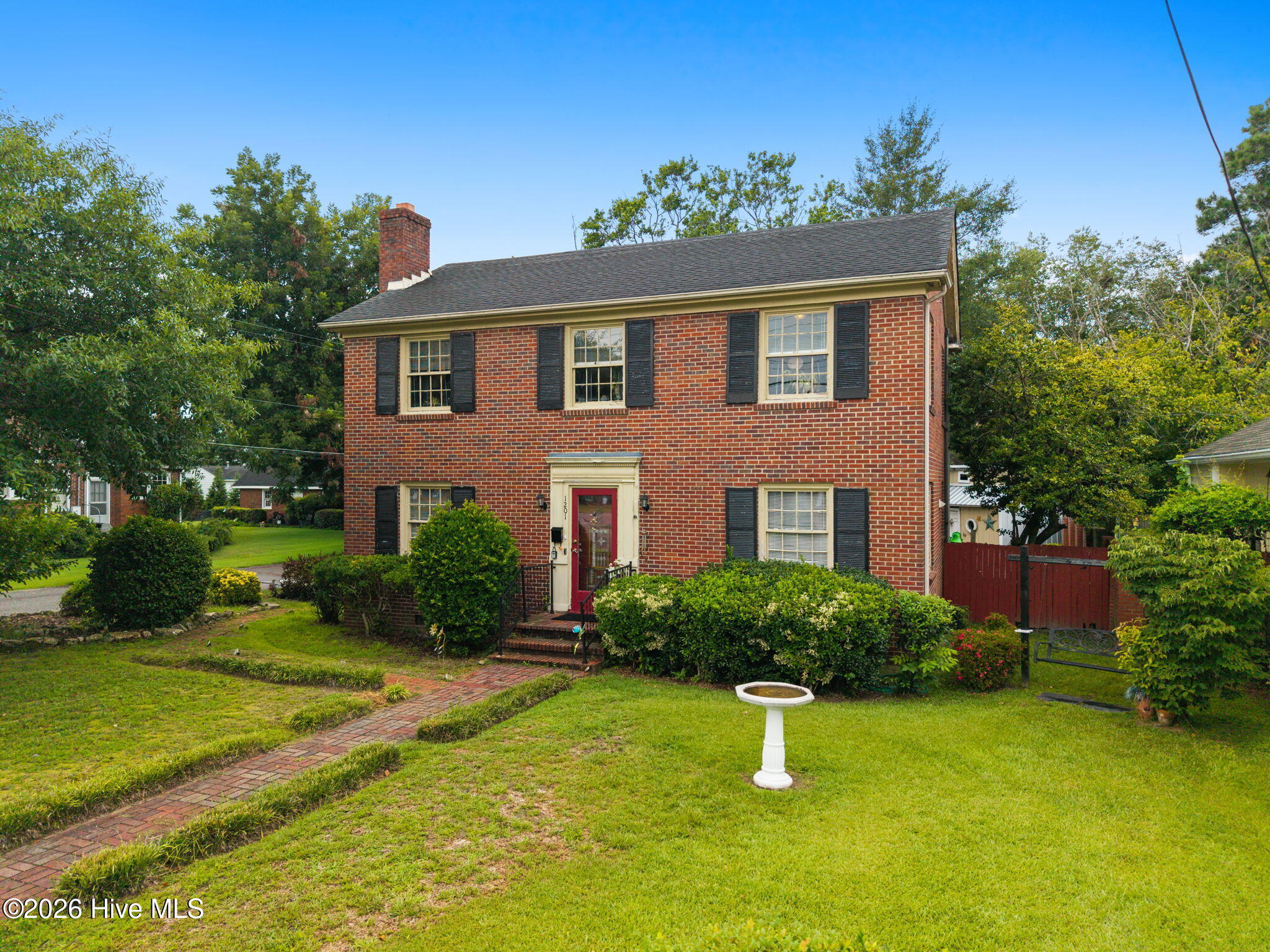 main property photo 41