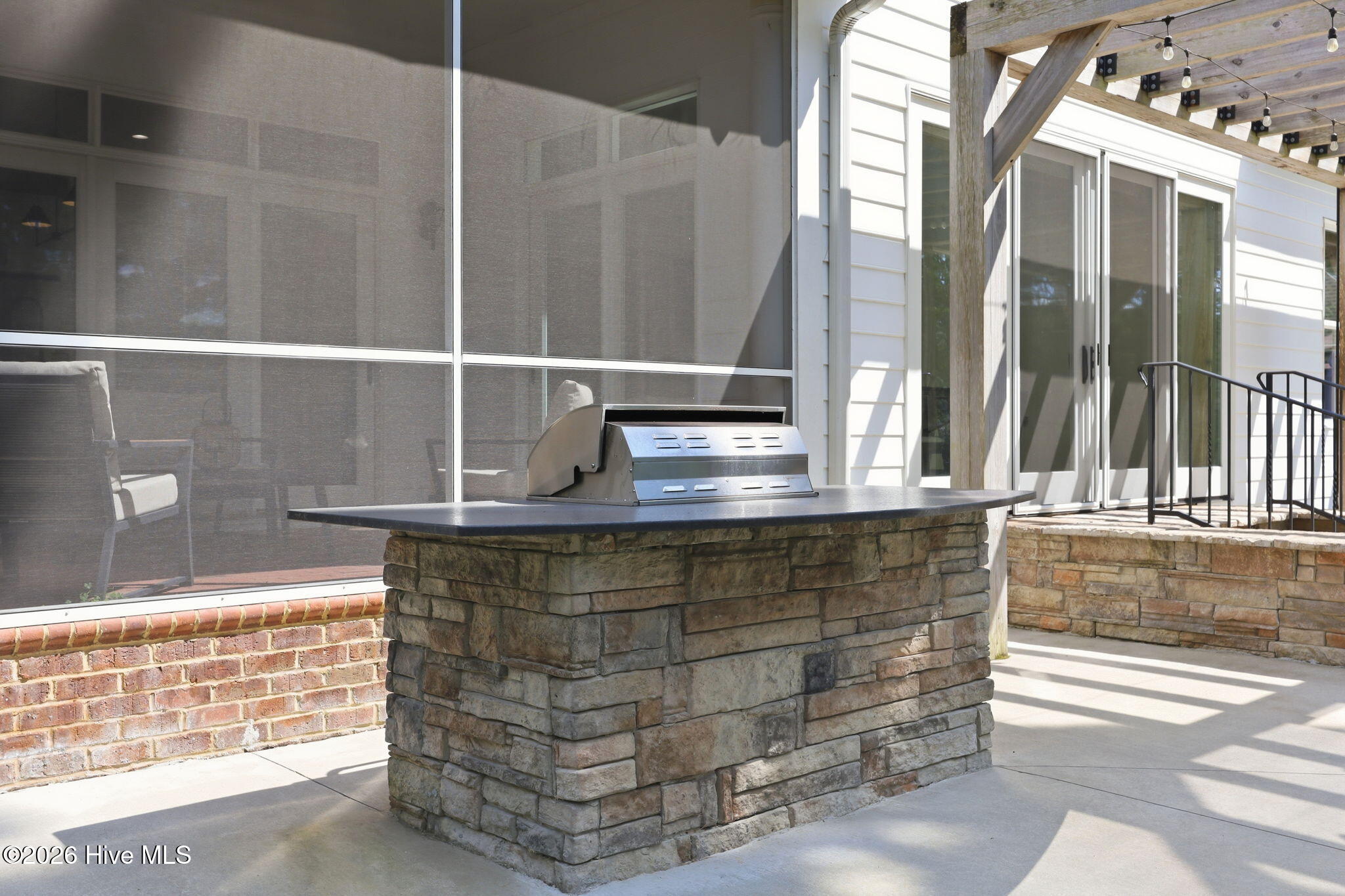 main property photo 50