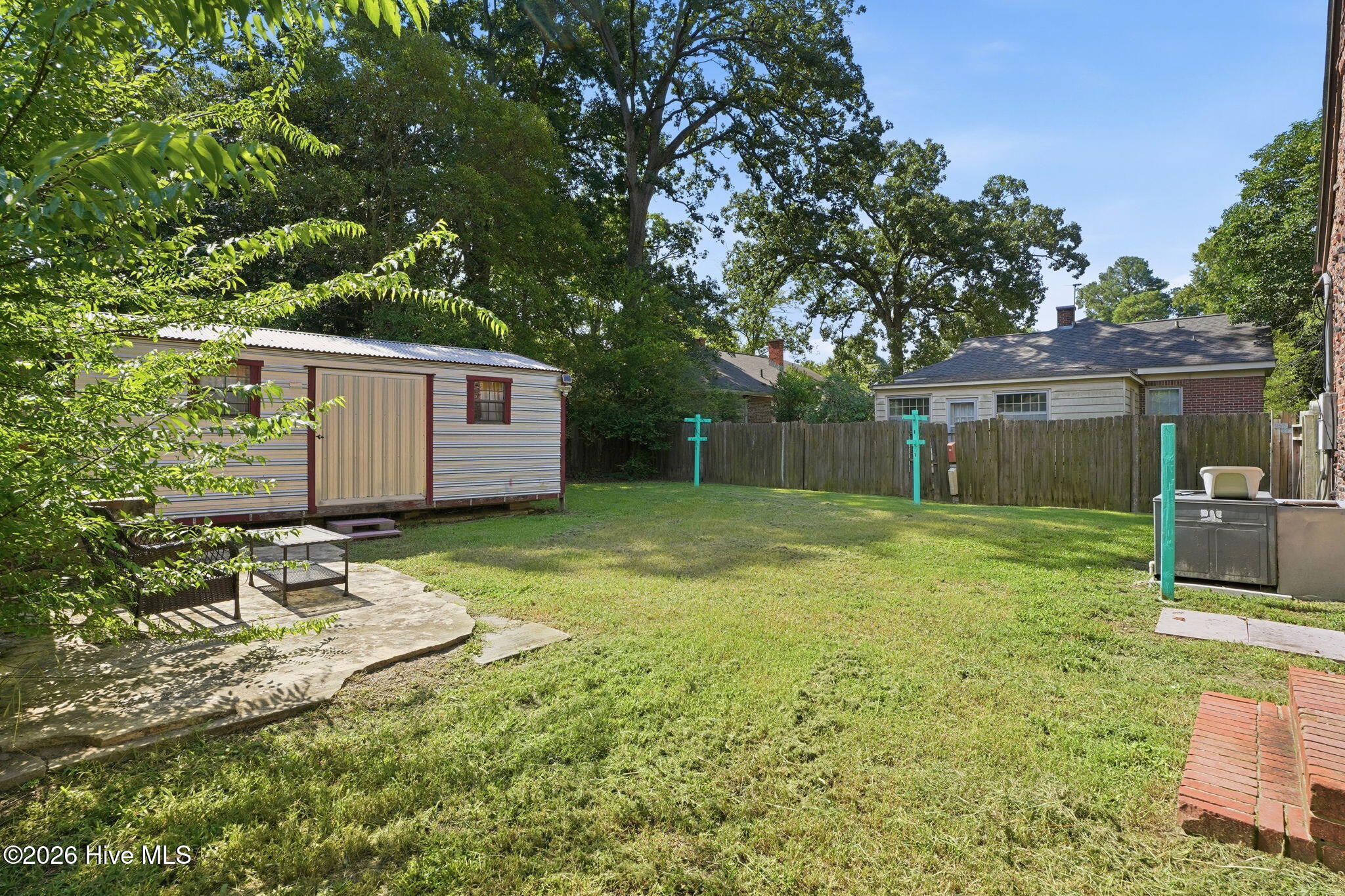 main property photo 39