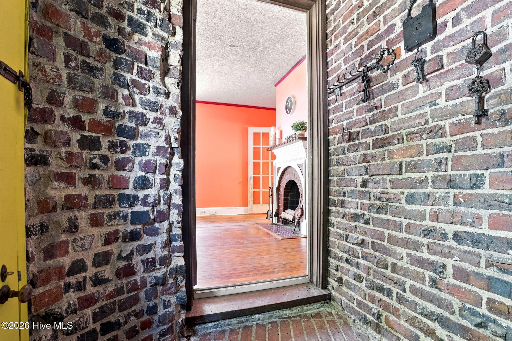 main property photo 41