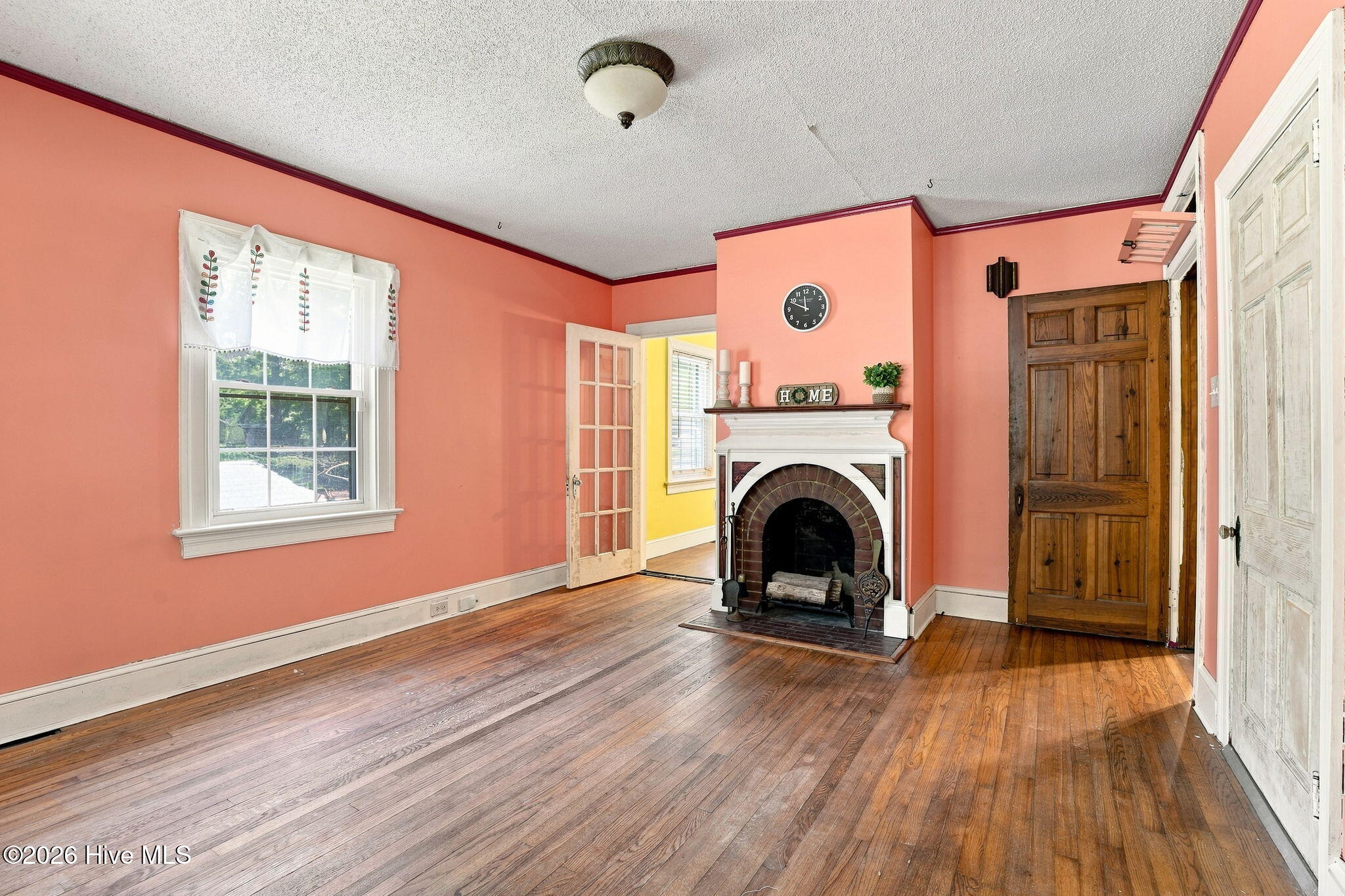 main property photo 7