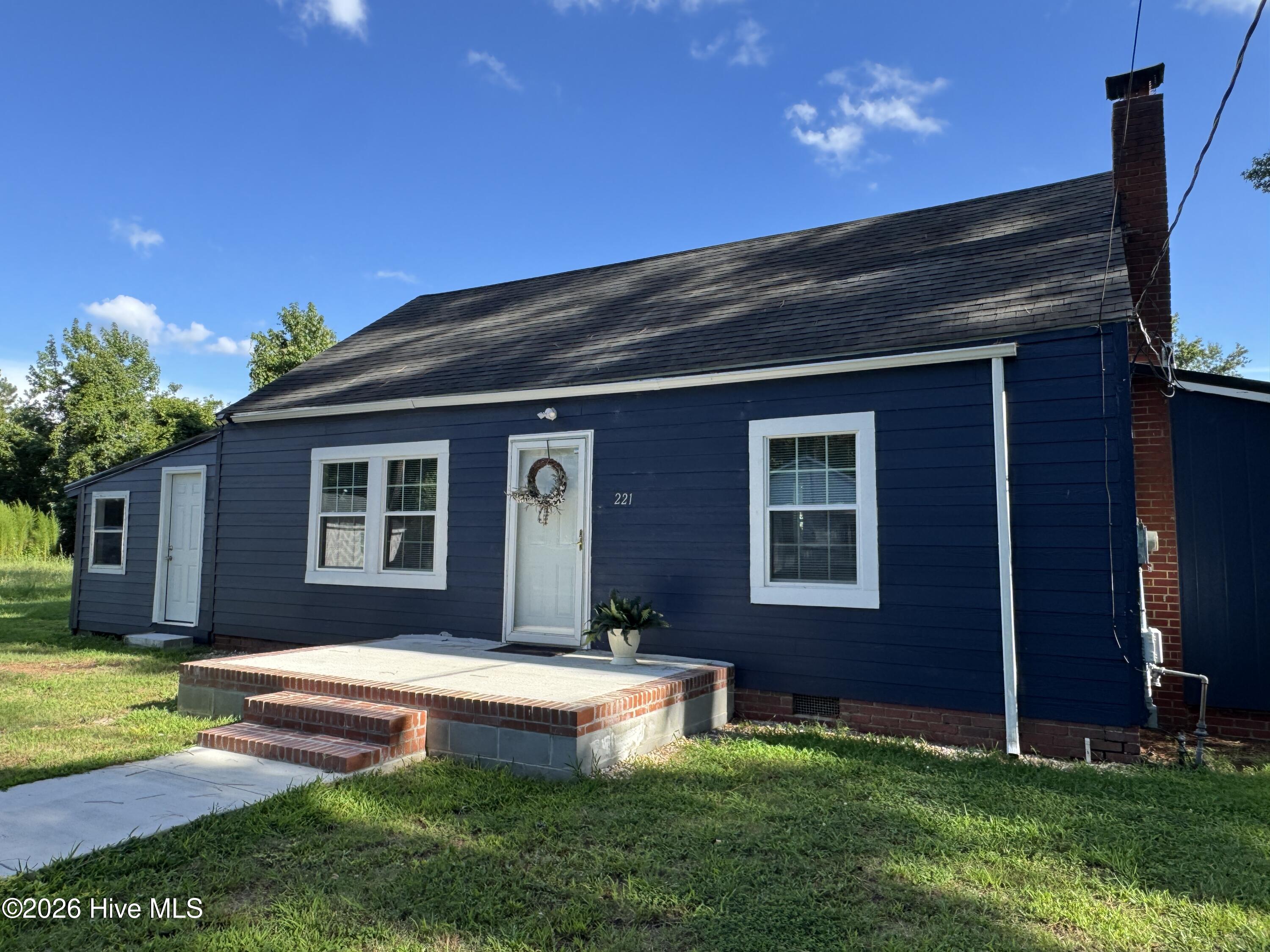 main property photo 1