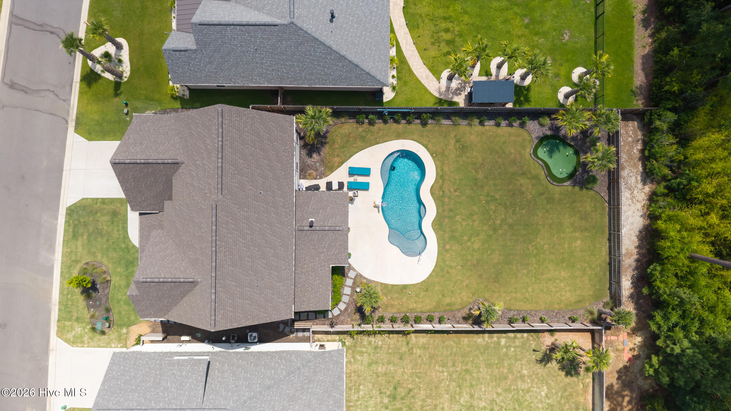 main property photo 50