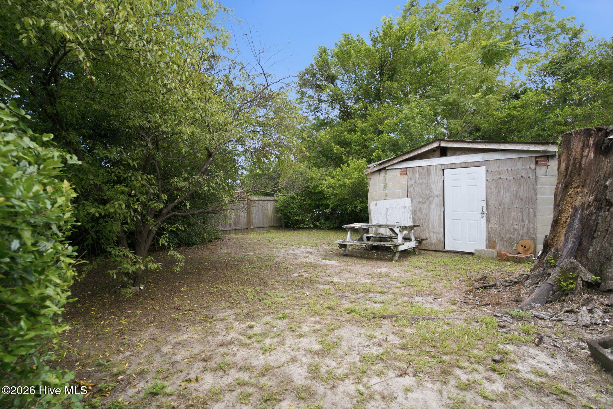 main property photo 44