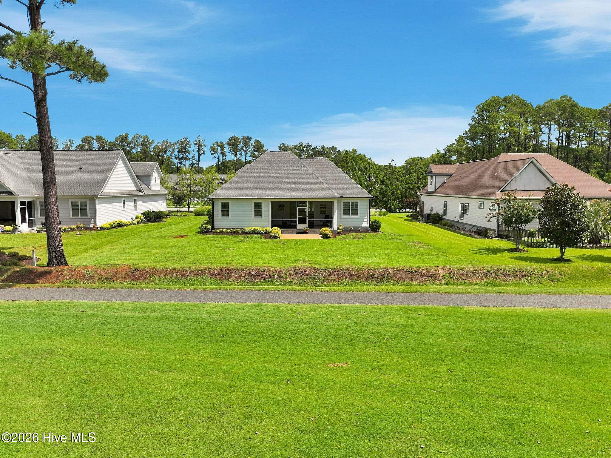 main property photo 41