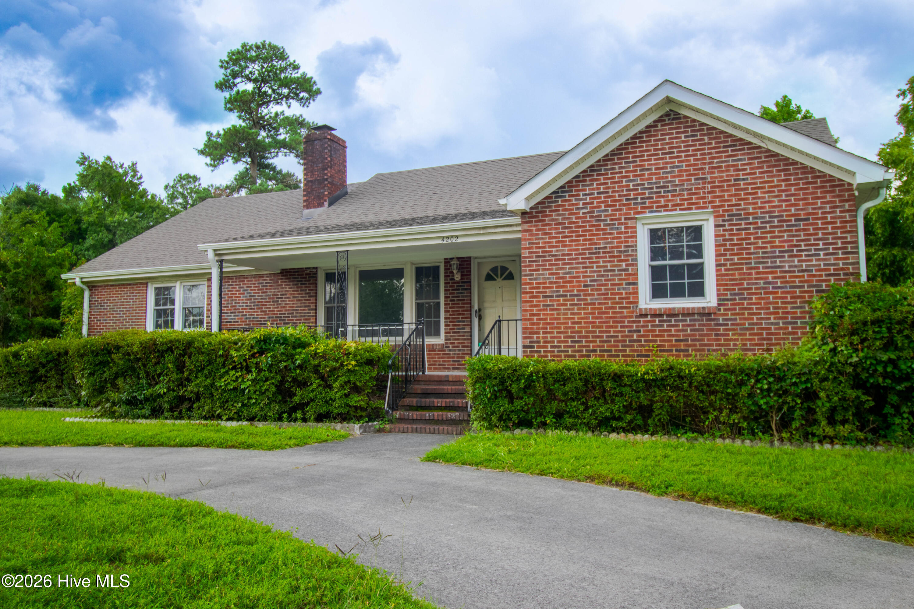 main property photo 2