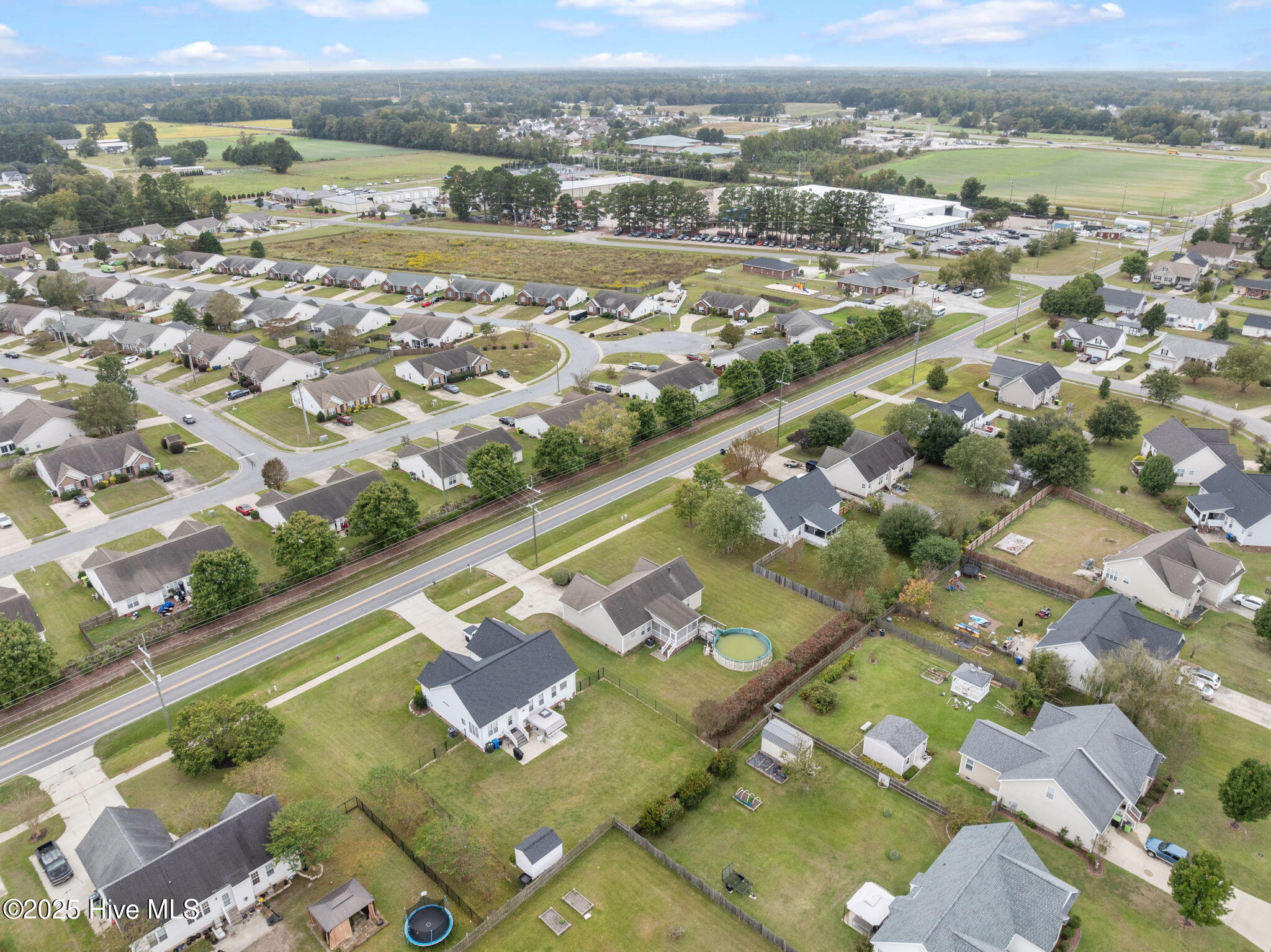 main property photo 41