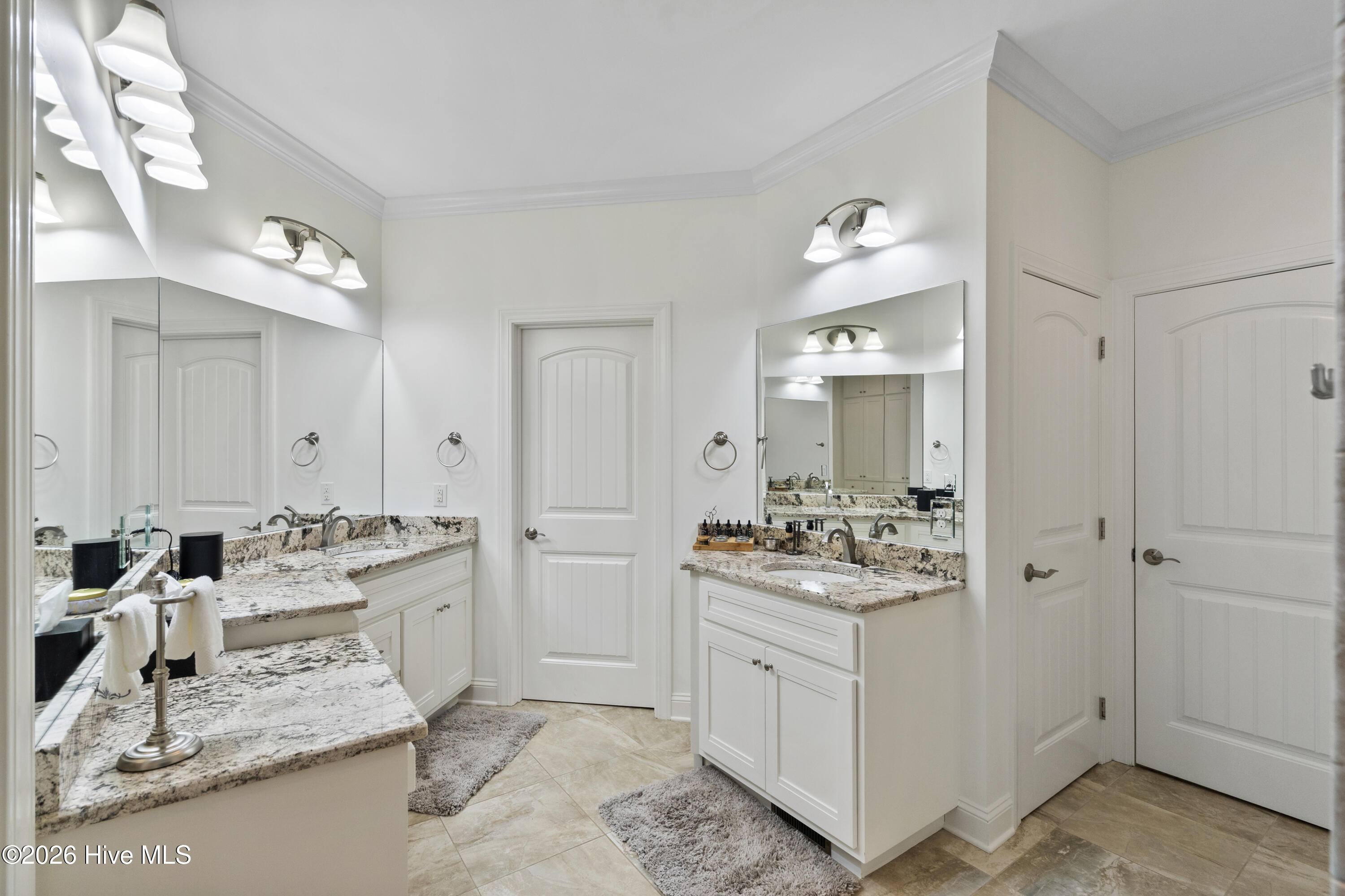 main property photo 89