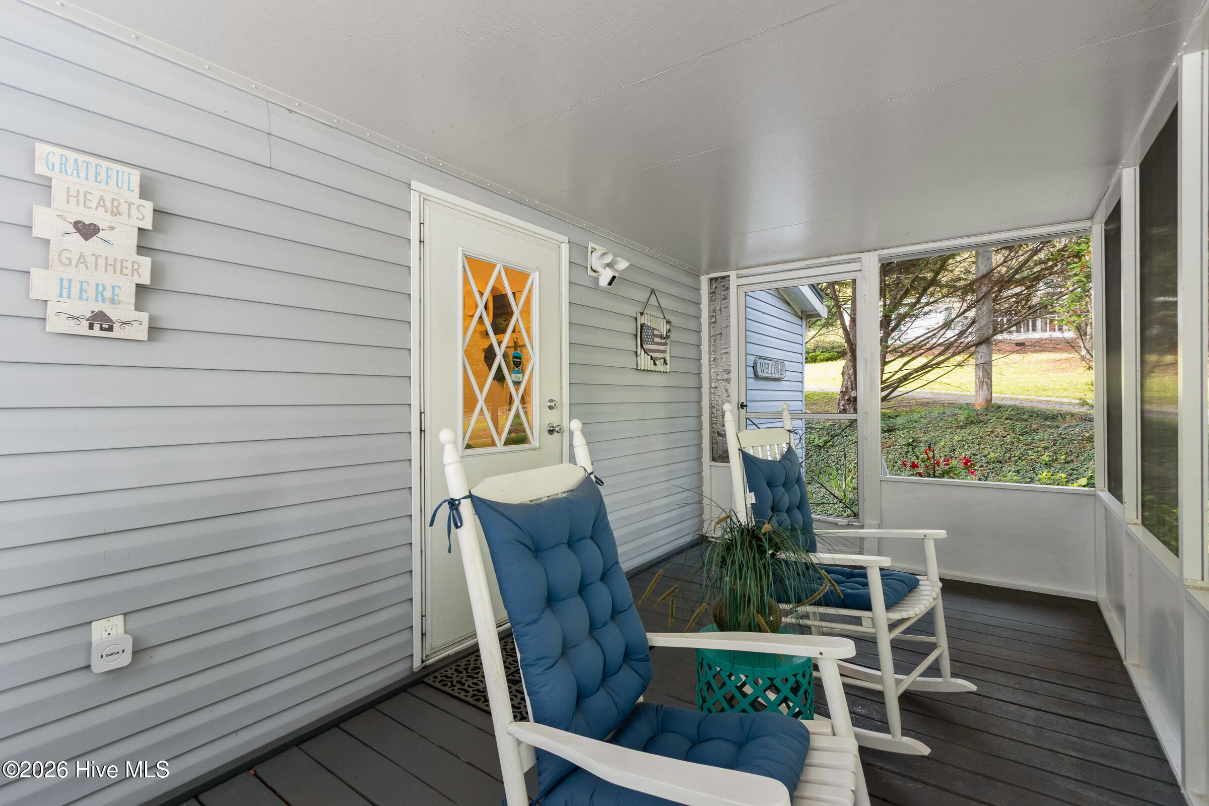 main property photo 41