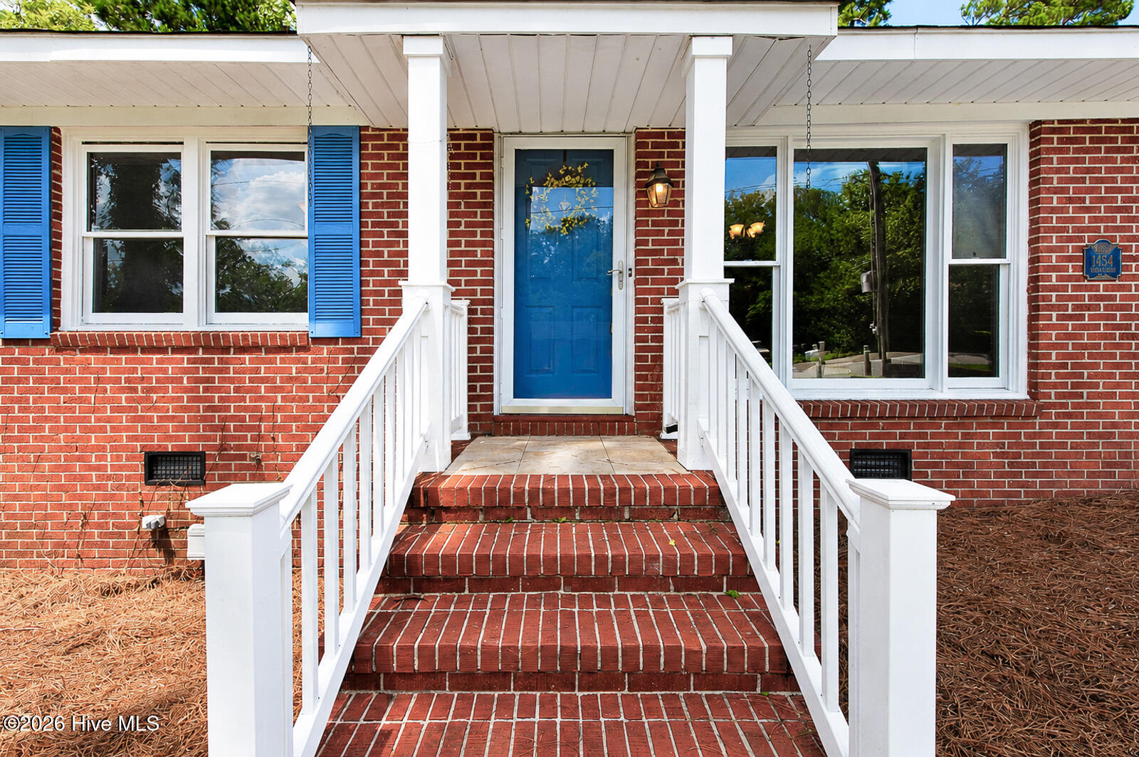 main property photo 23