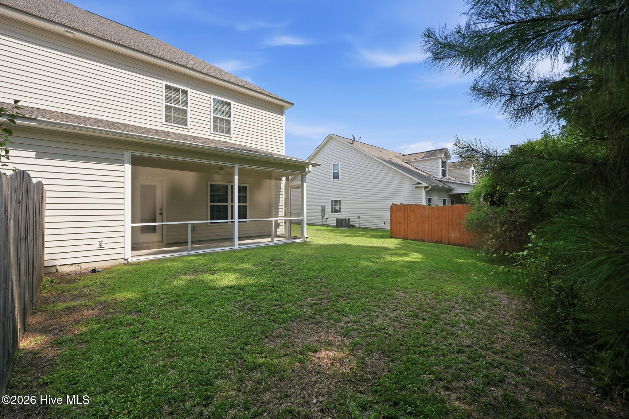 main property photo 30