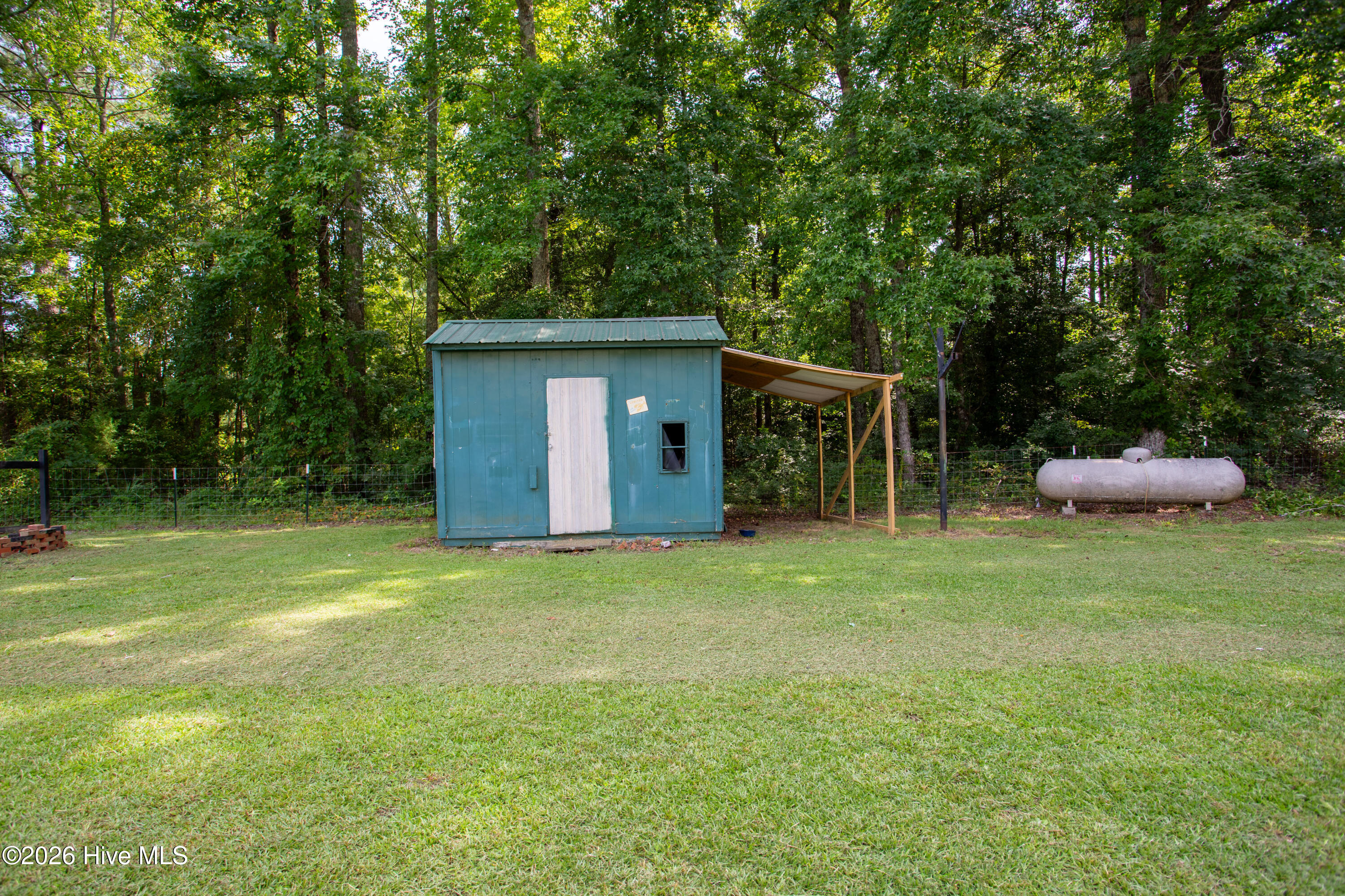 main property photo 5