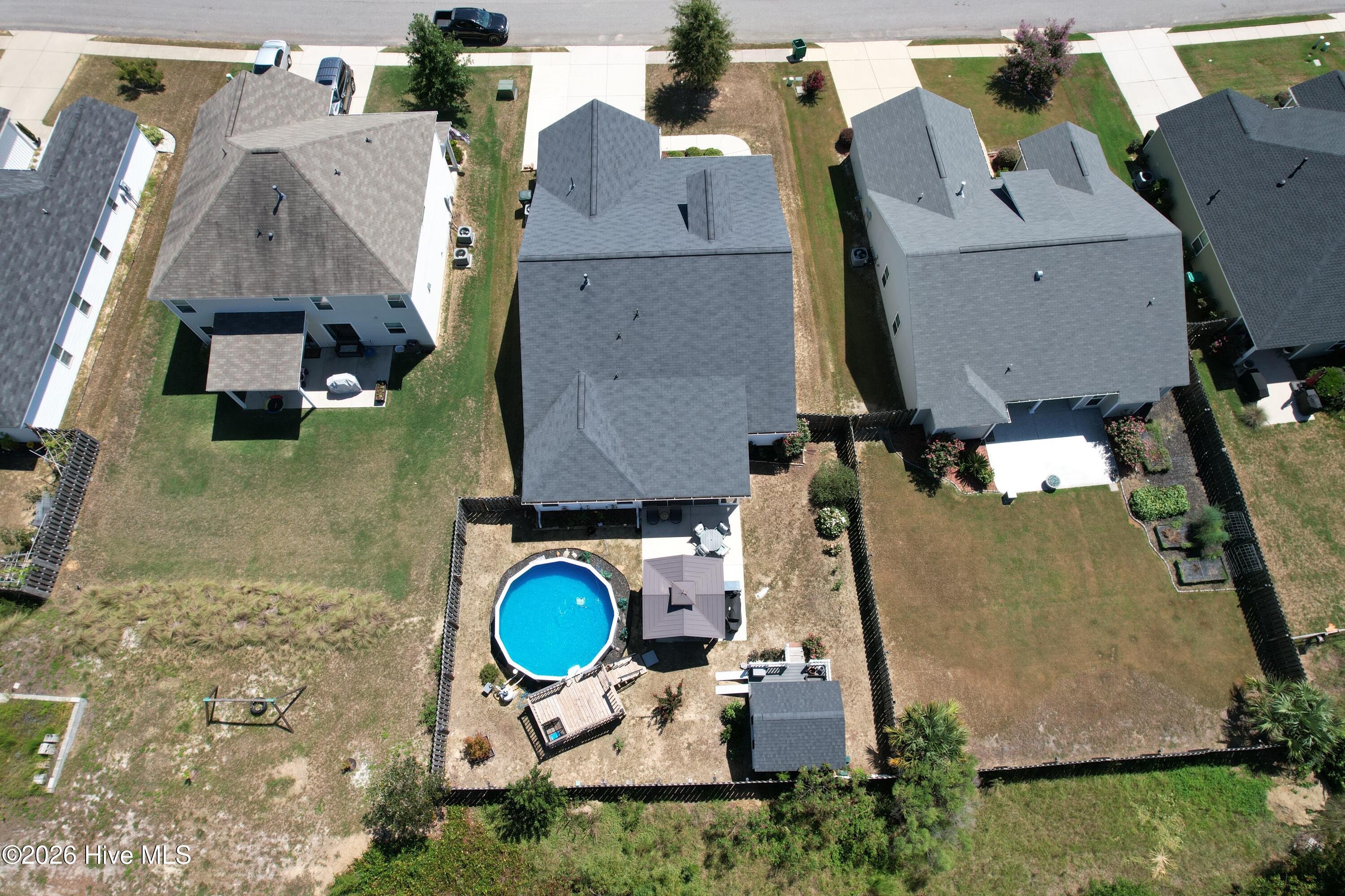 main property photo 45