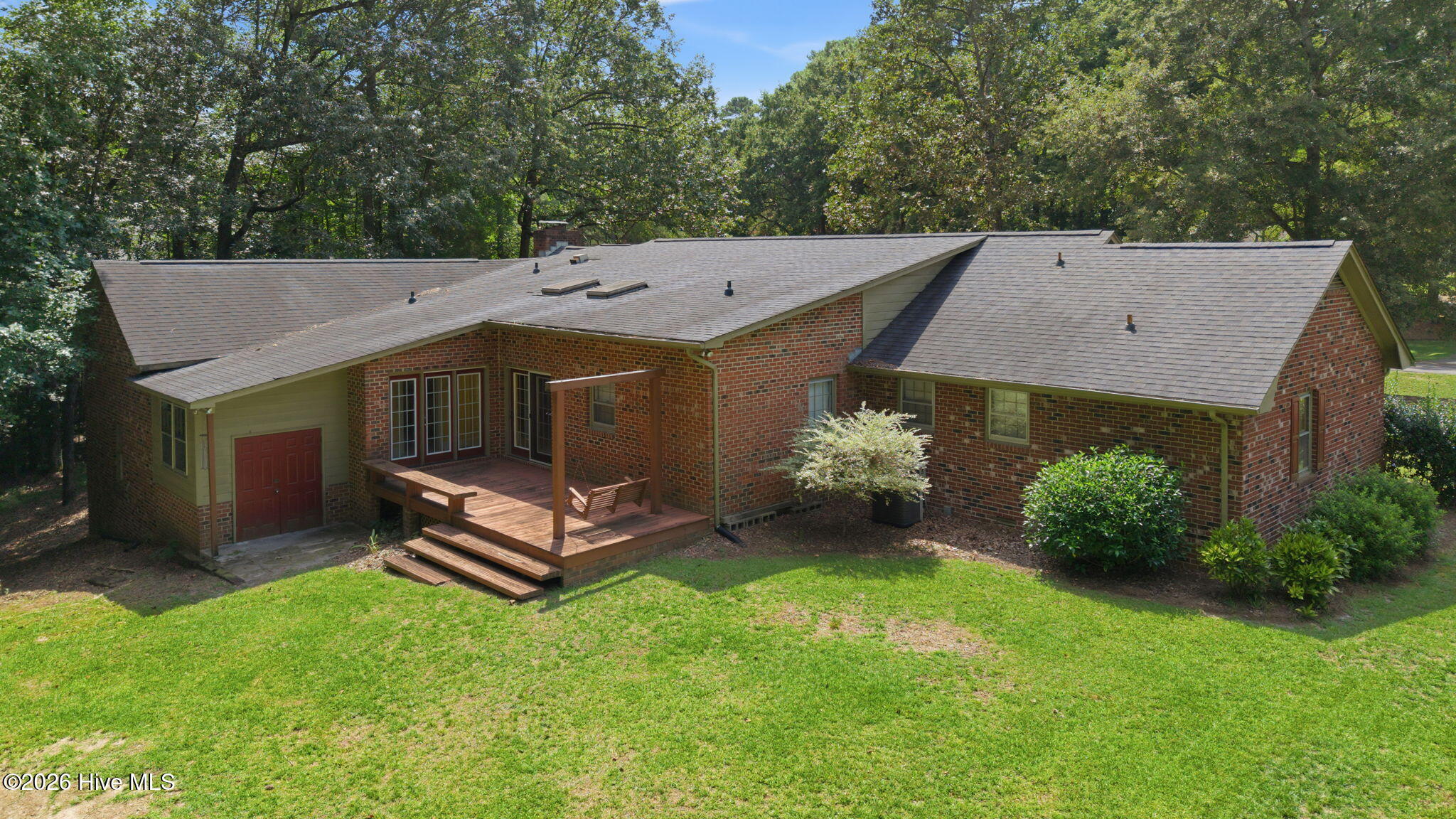 main property photo 8